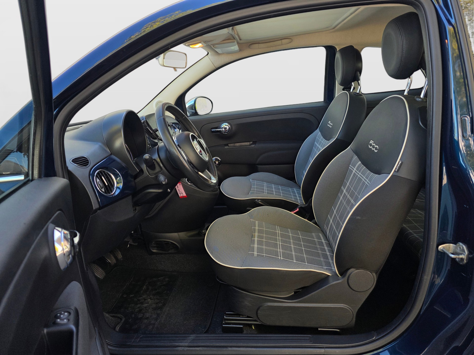 FIAT 500C 0.9 Twinair Turbo Lounge * CH-Fahrzeug * Top Zustand *-image-5