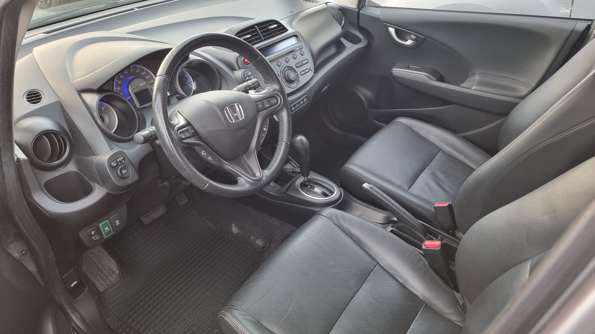 HONDA Jazz 1.3i Hybrid Comfort CVT-image-9