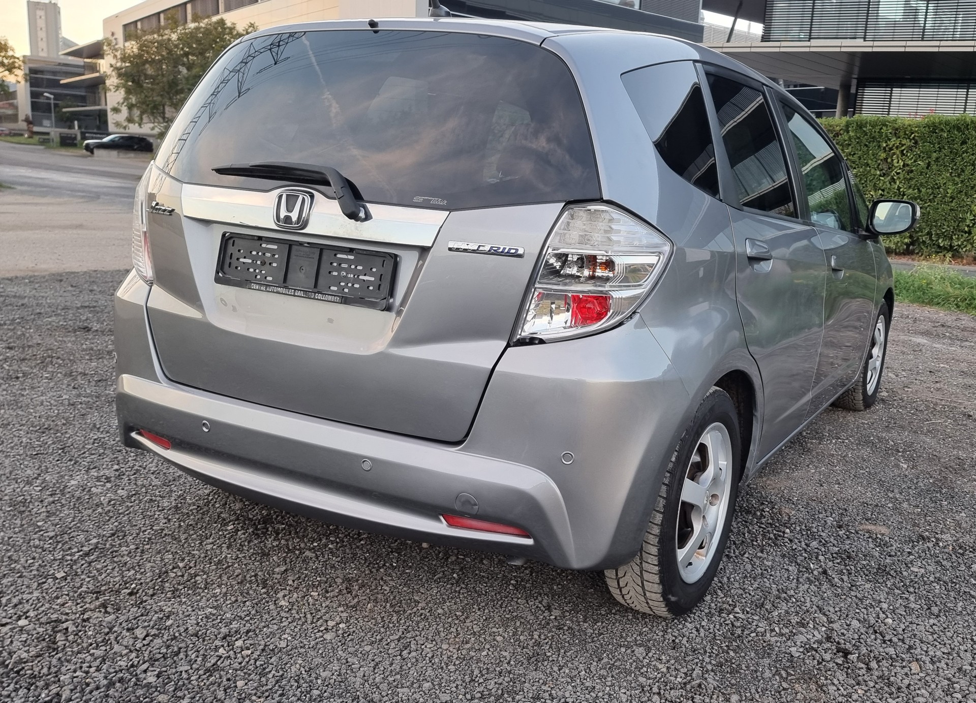 HONDA Jazz 1.3i Hybrid Comfort CVT-image-4