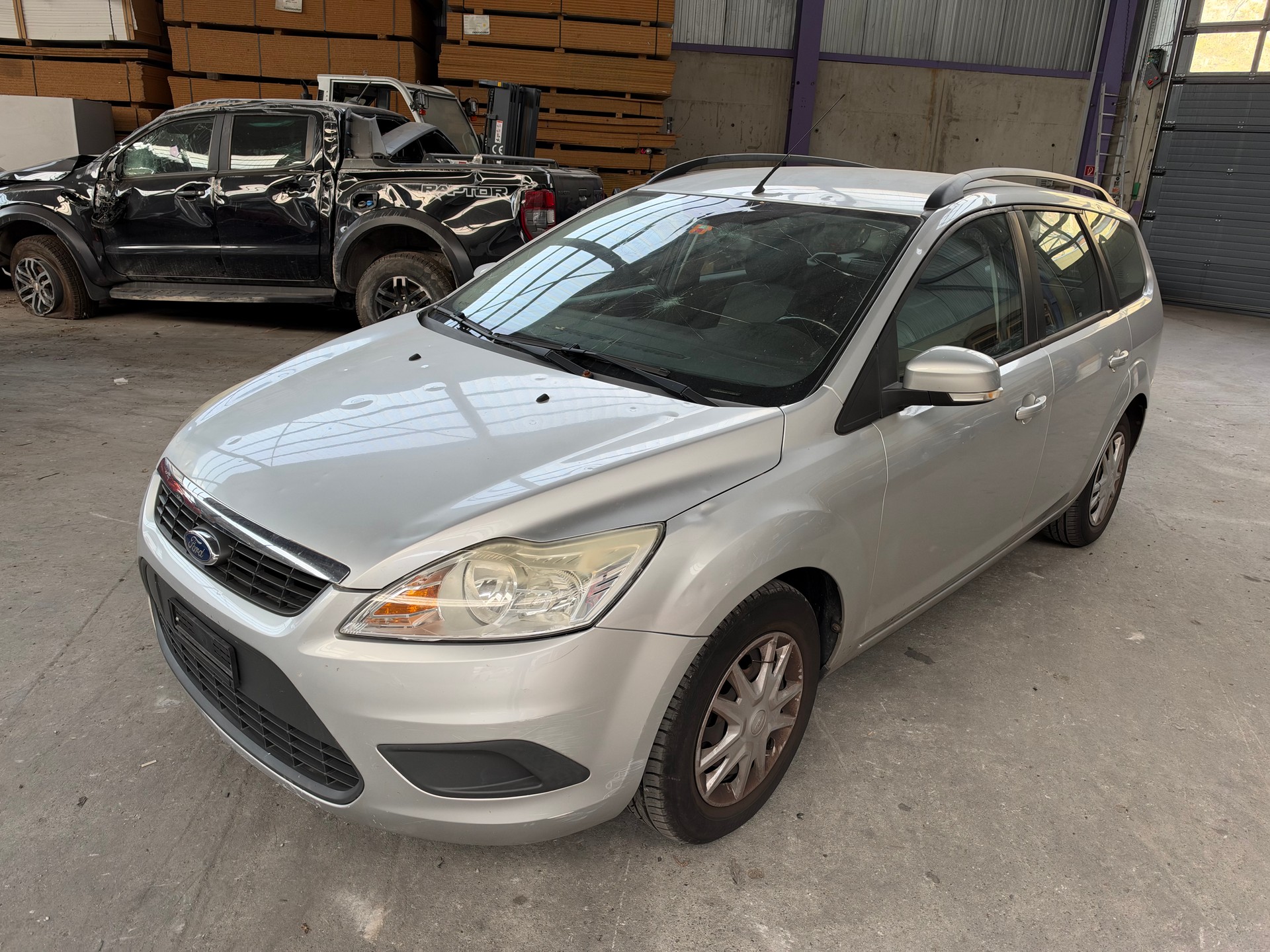FORD Focus 1.6i VCT Carving-image-1