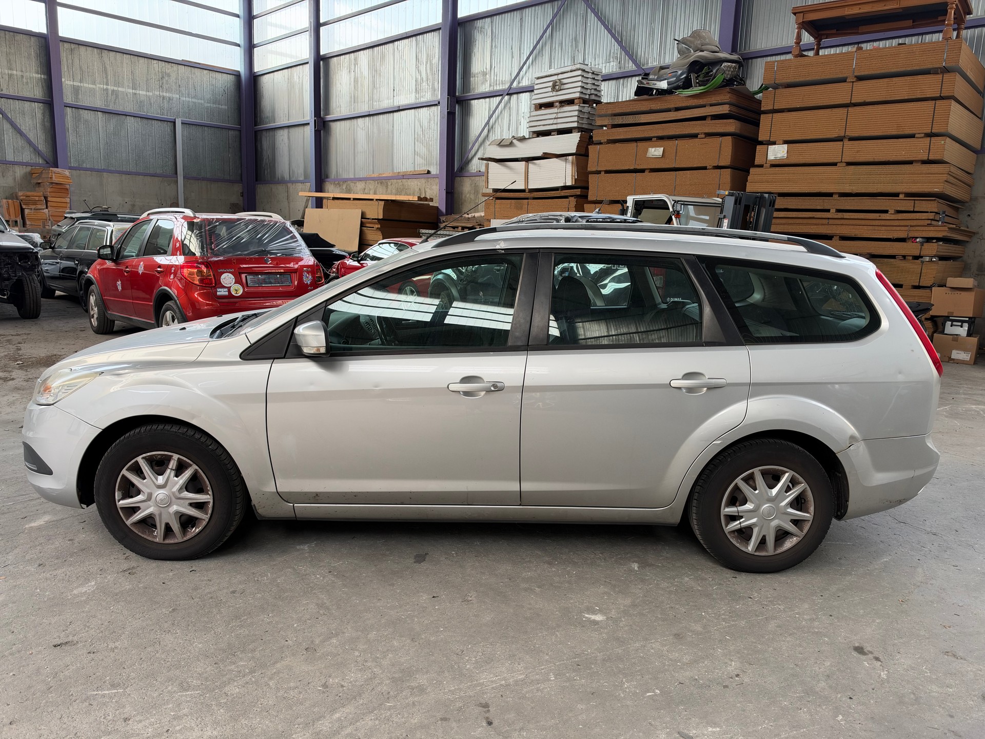 FORD Focus 1.6i VCT Carving-image-0