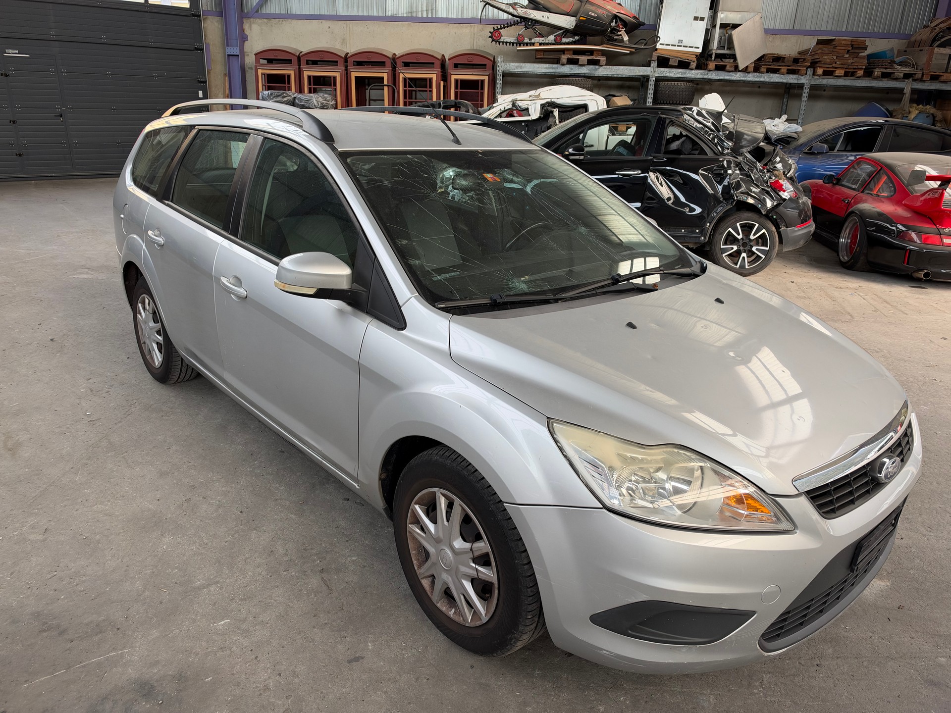 FORD Focus 1.6i VCT Carving-image-3