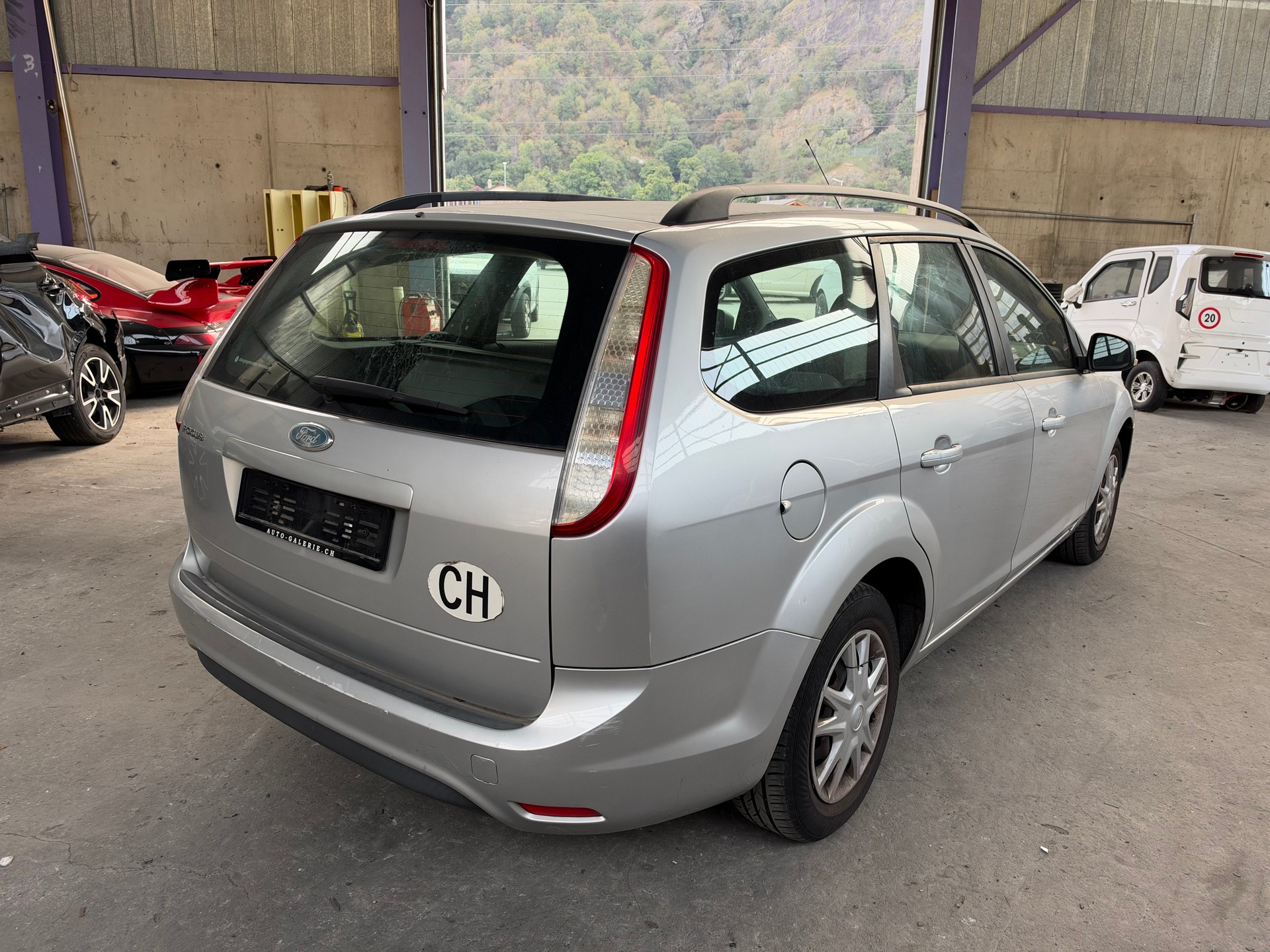 FORD Focus 1.6i VCT Carving-image-4