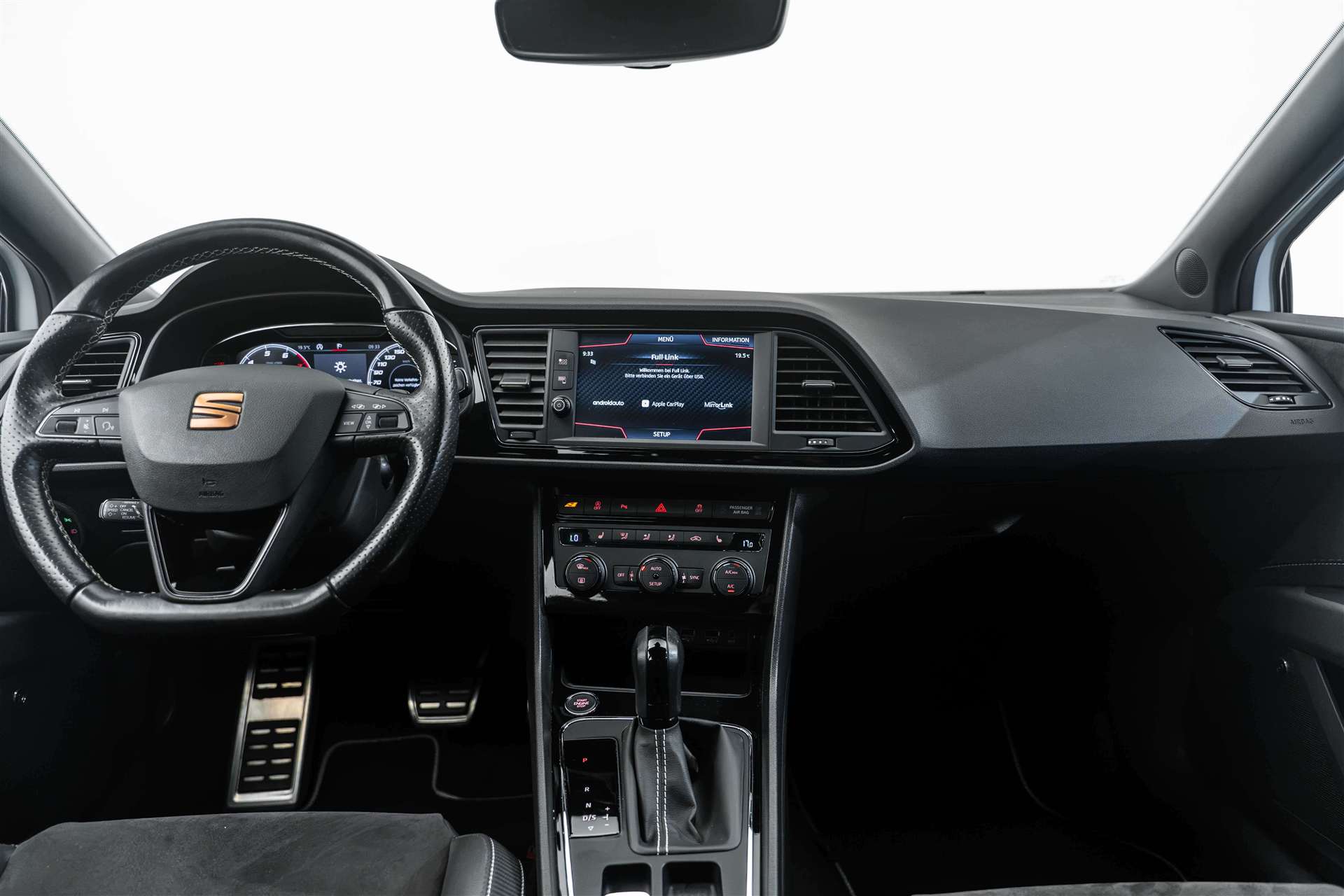 SEAT SEAT Leon ST 2.0 TSI Swiss Cupra 300 4 Drive DSG-image-8