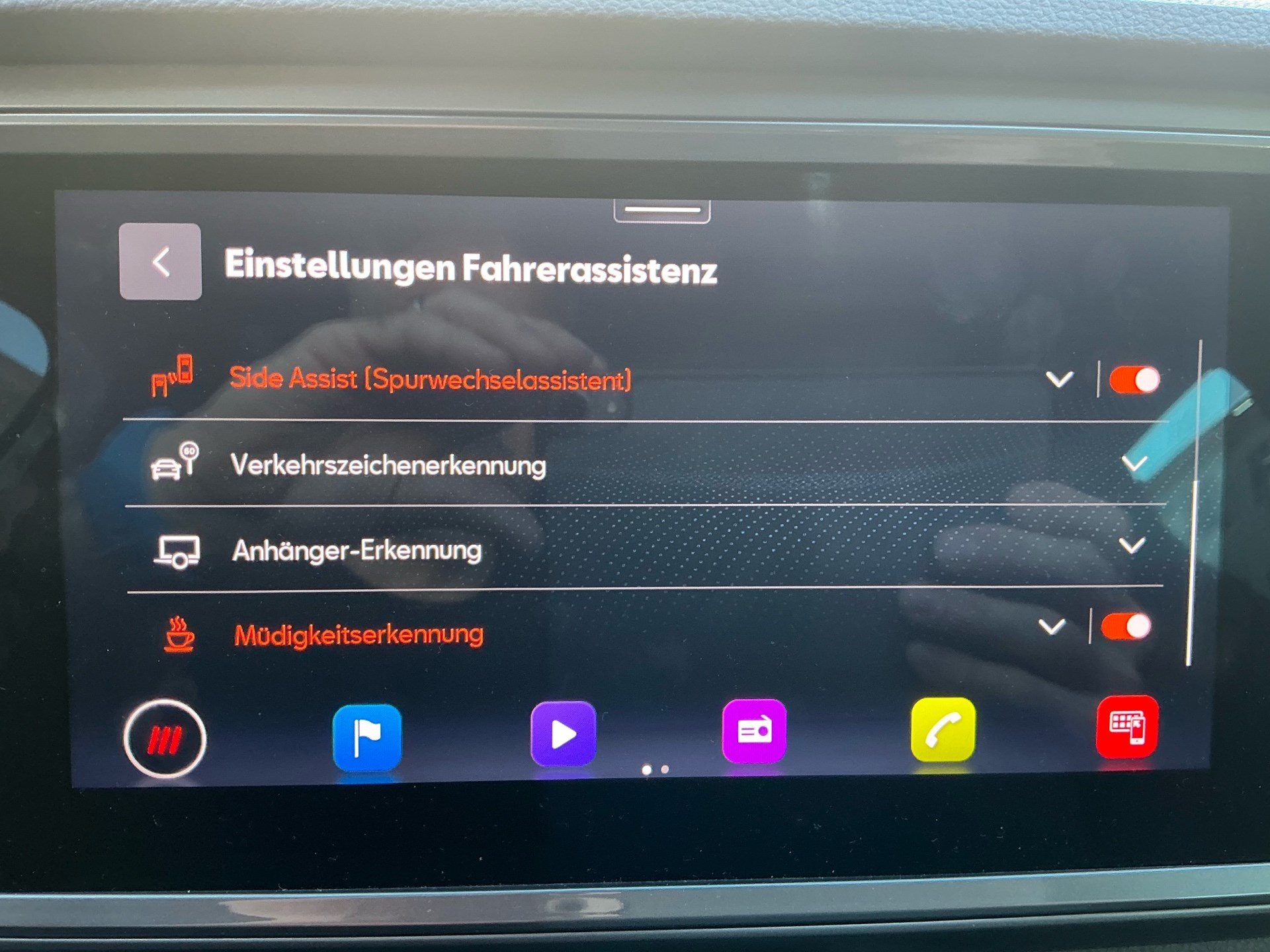 CUPRA Ateca 2.0 TSI 4Drive *** ANHÄNGERKUPPLUNG & PANORAMADACH ***-image-25