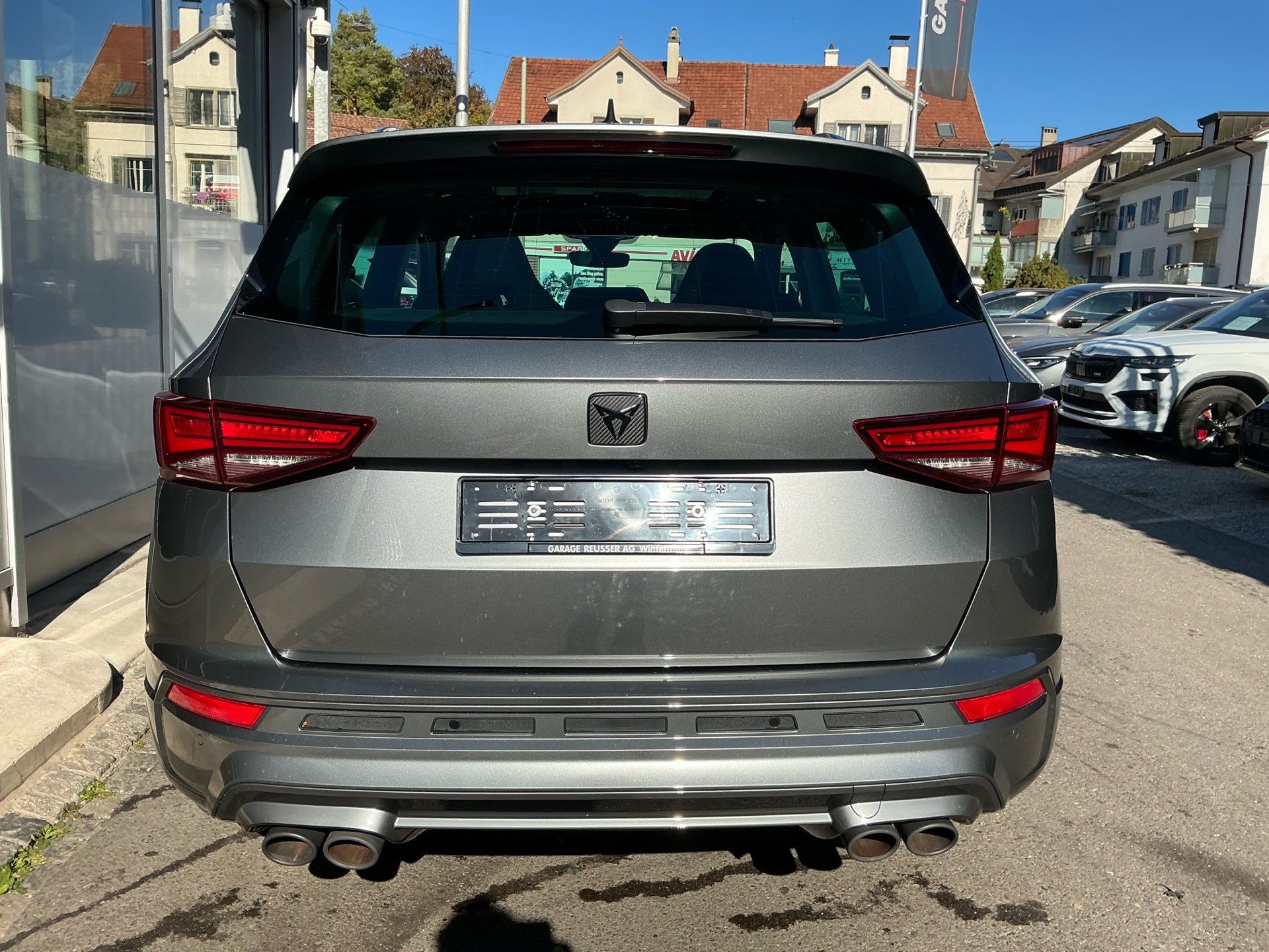 CUPRA Ateca 2.0 TSI 4Drive *** ANHÄNGERKUPPLUNG & PANORAMADACH ***-image-4