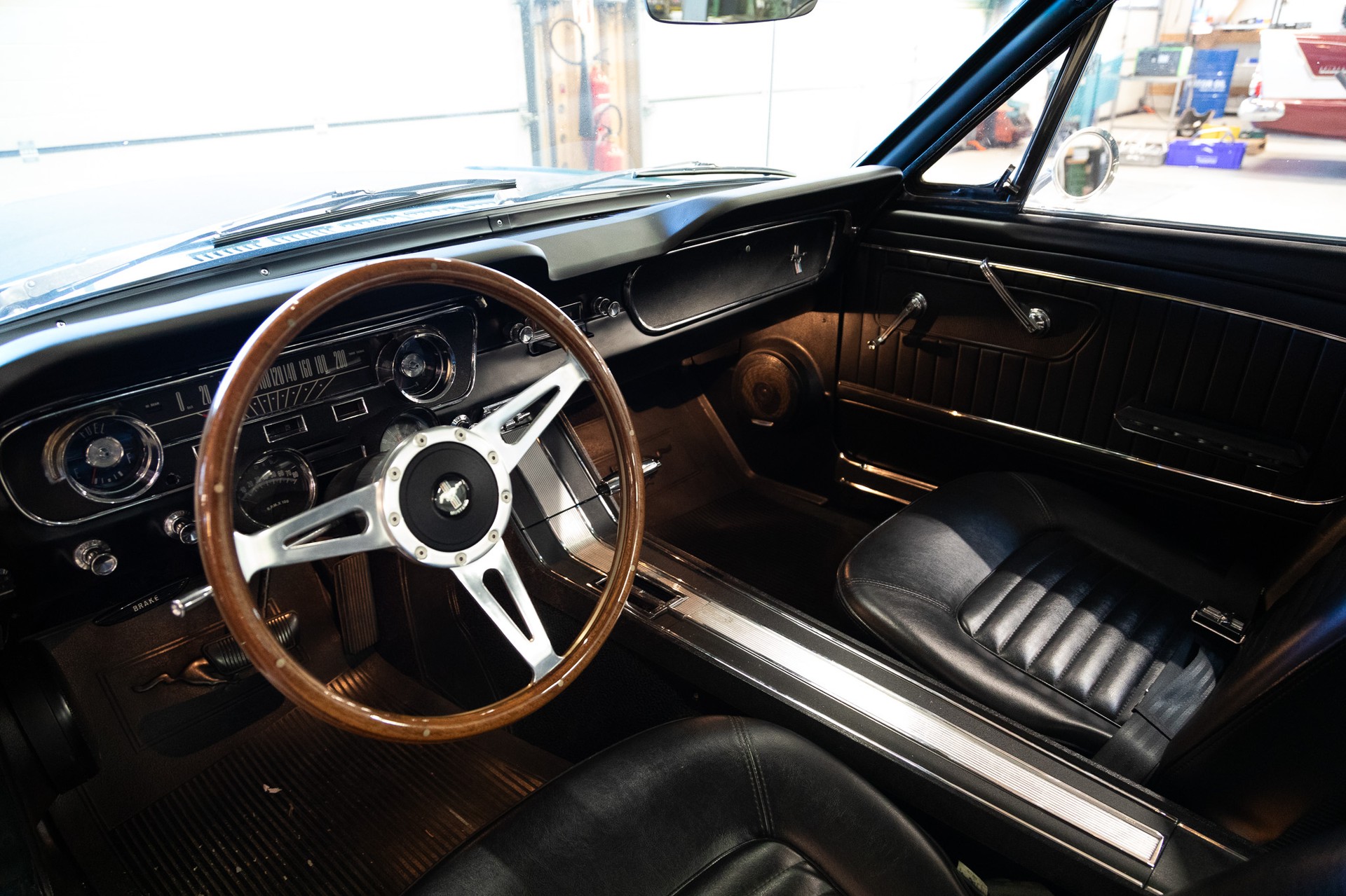 FORD MUSTANG-image-6