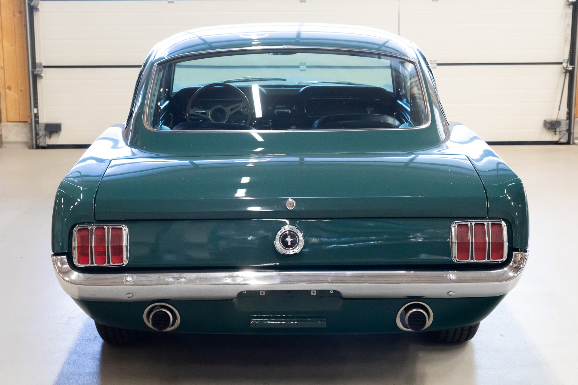 FORD MUSTANG-image-2
