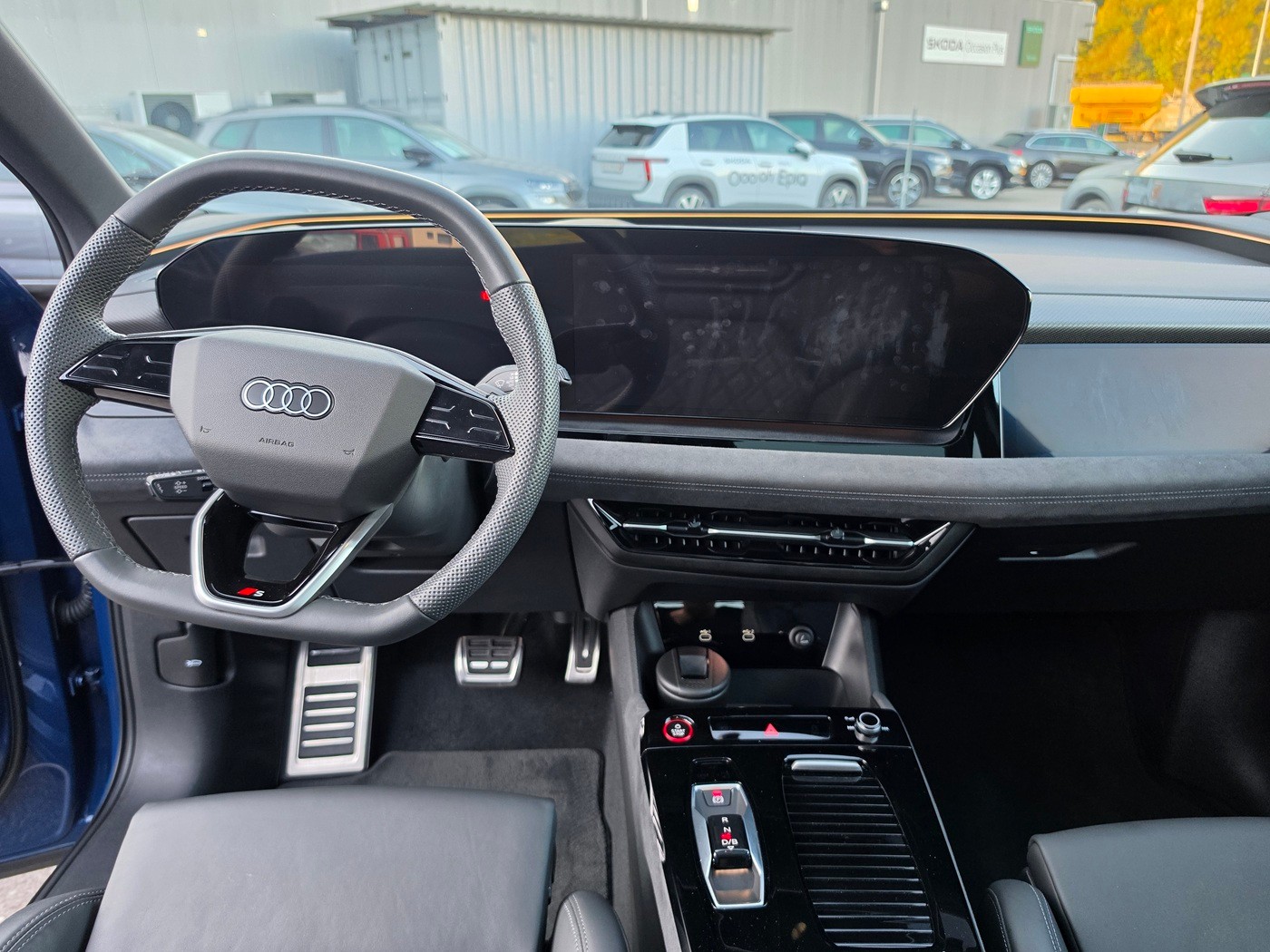 AUDI SQ6 e-tron quattro-image-12