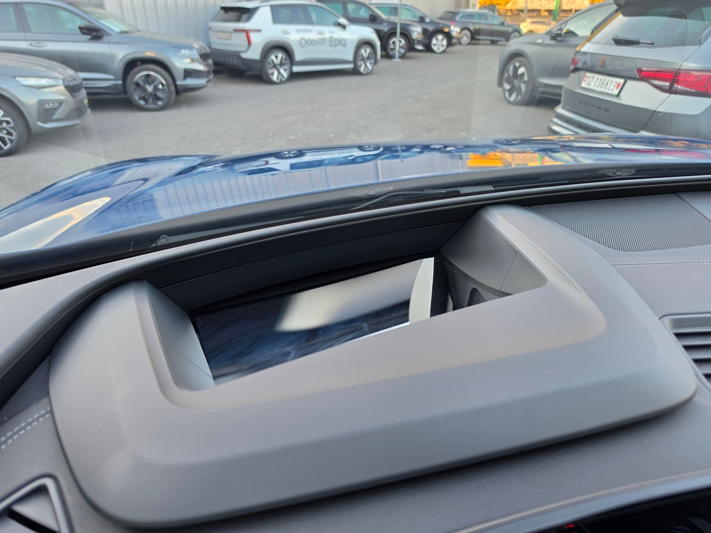AUDI SQ6 e-tron quattro-image-18