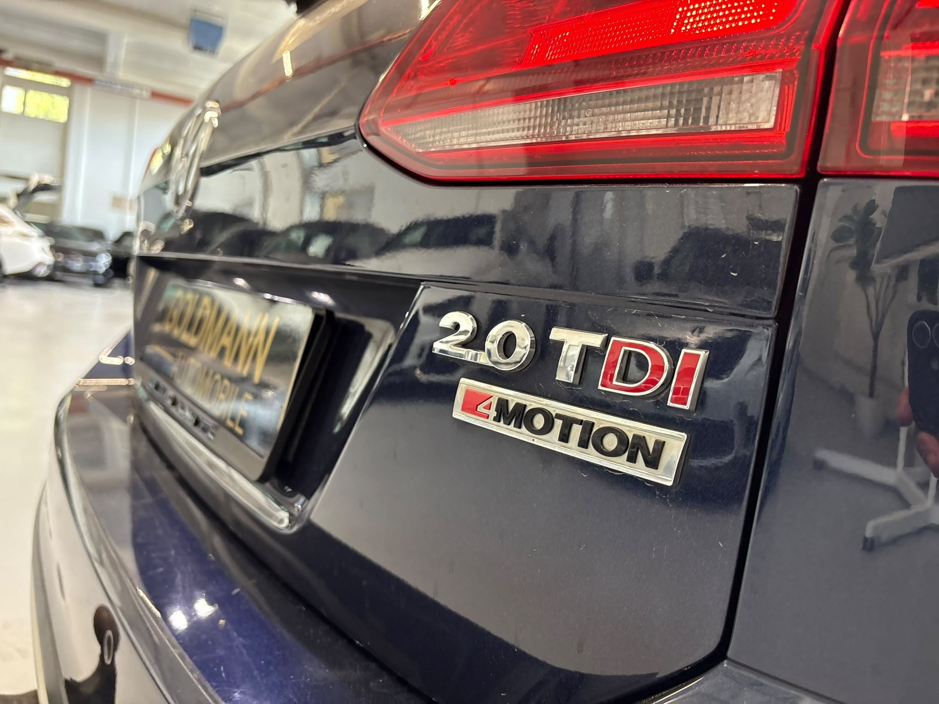 VW Golf 2.0 TDI Alltrack 4Motion-image-7