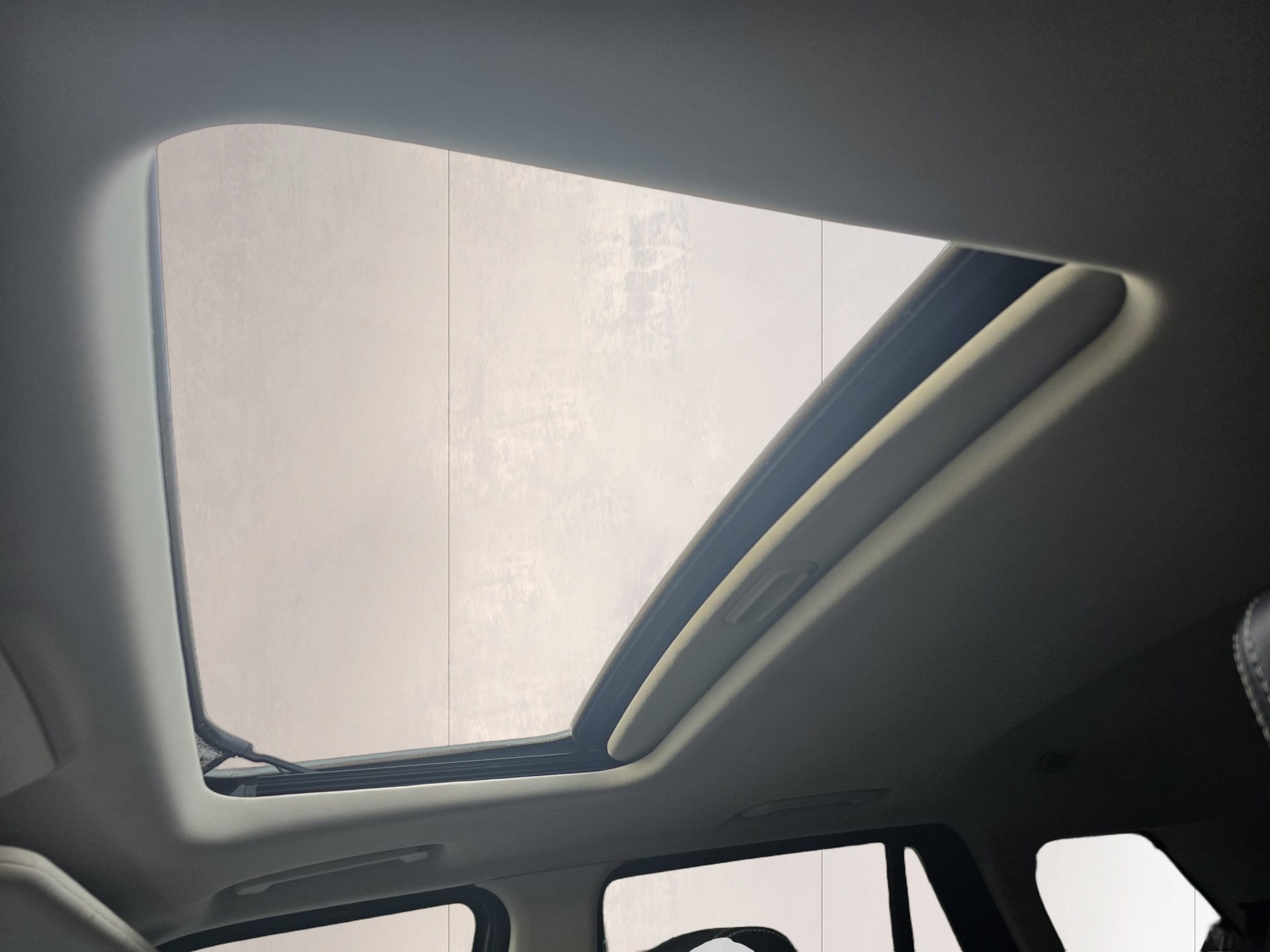 LAND ROVER Range Rover Sport 3.0 TDV6 SE Automatic-image-13