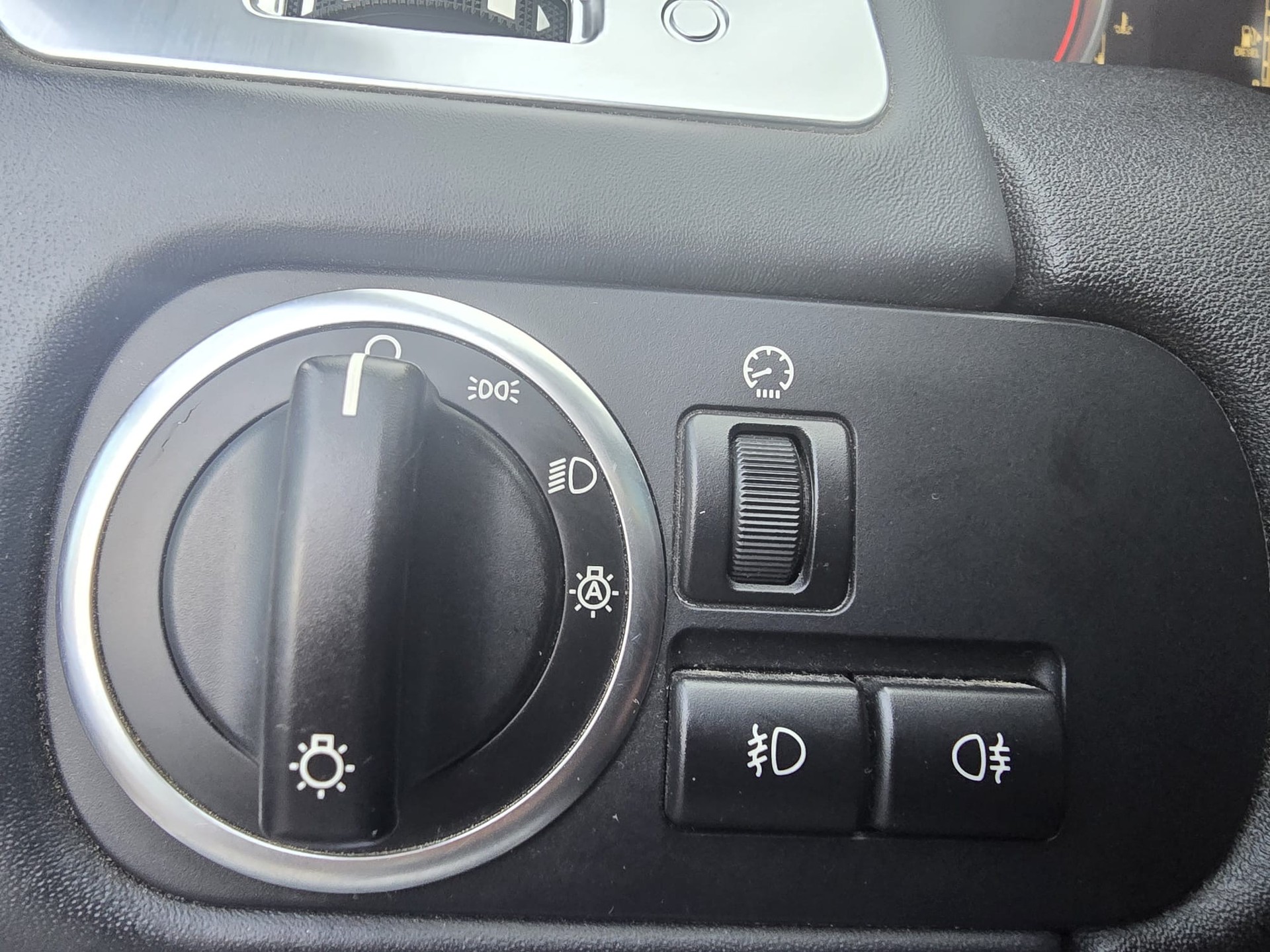 LAND ROVER Range Rover Sport 3.0 TDV6 SE Automatic-image-12