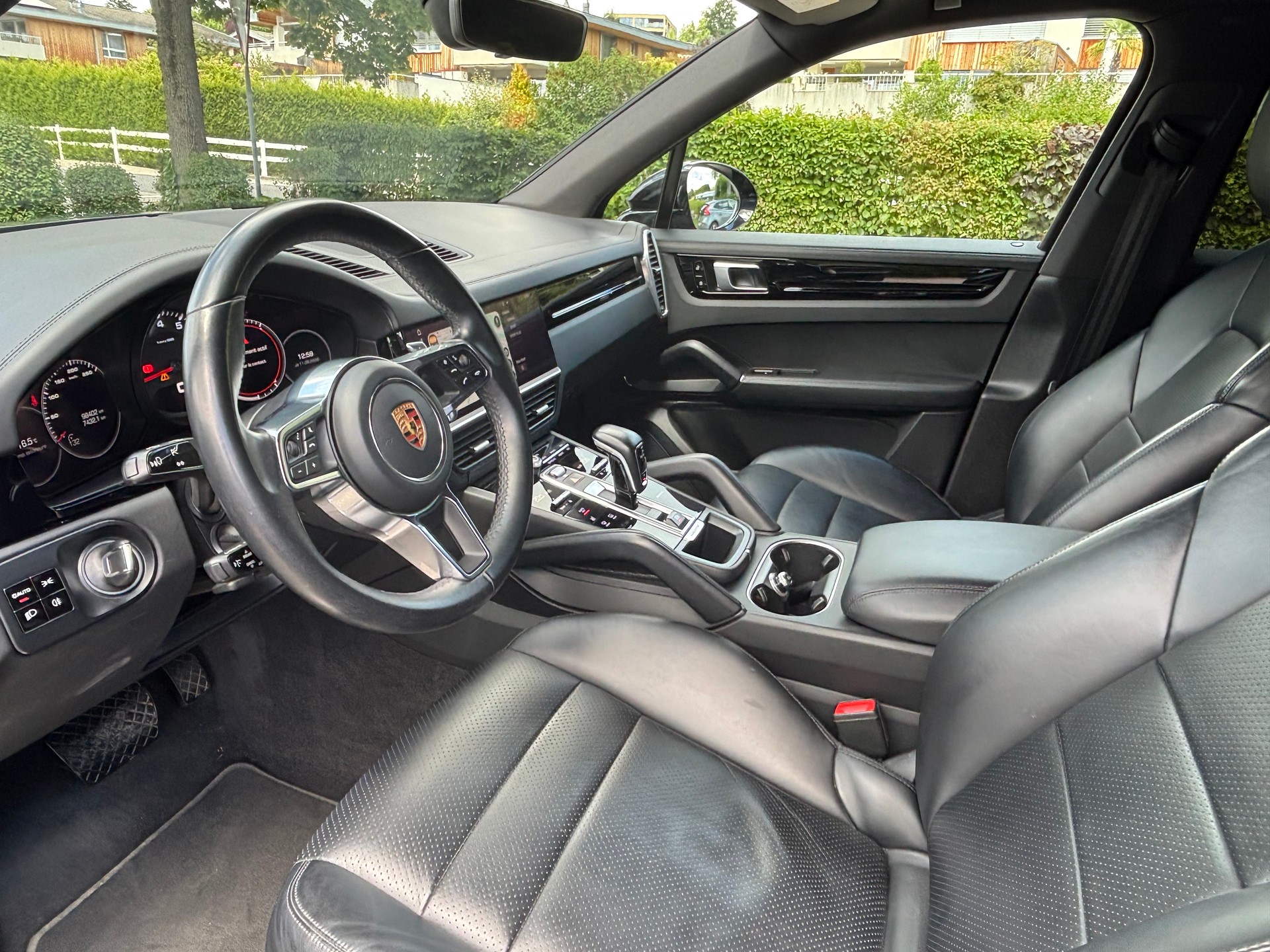 PORSCHE Cayenne 3.0 V6-image-4