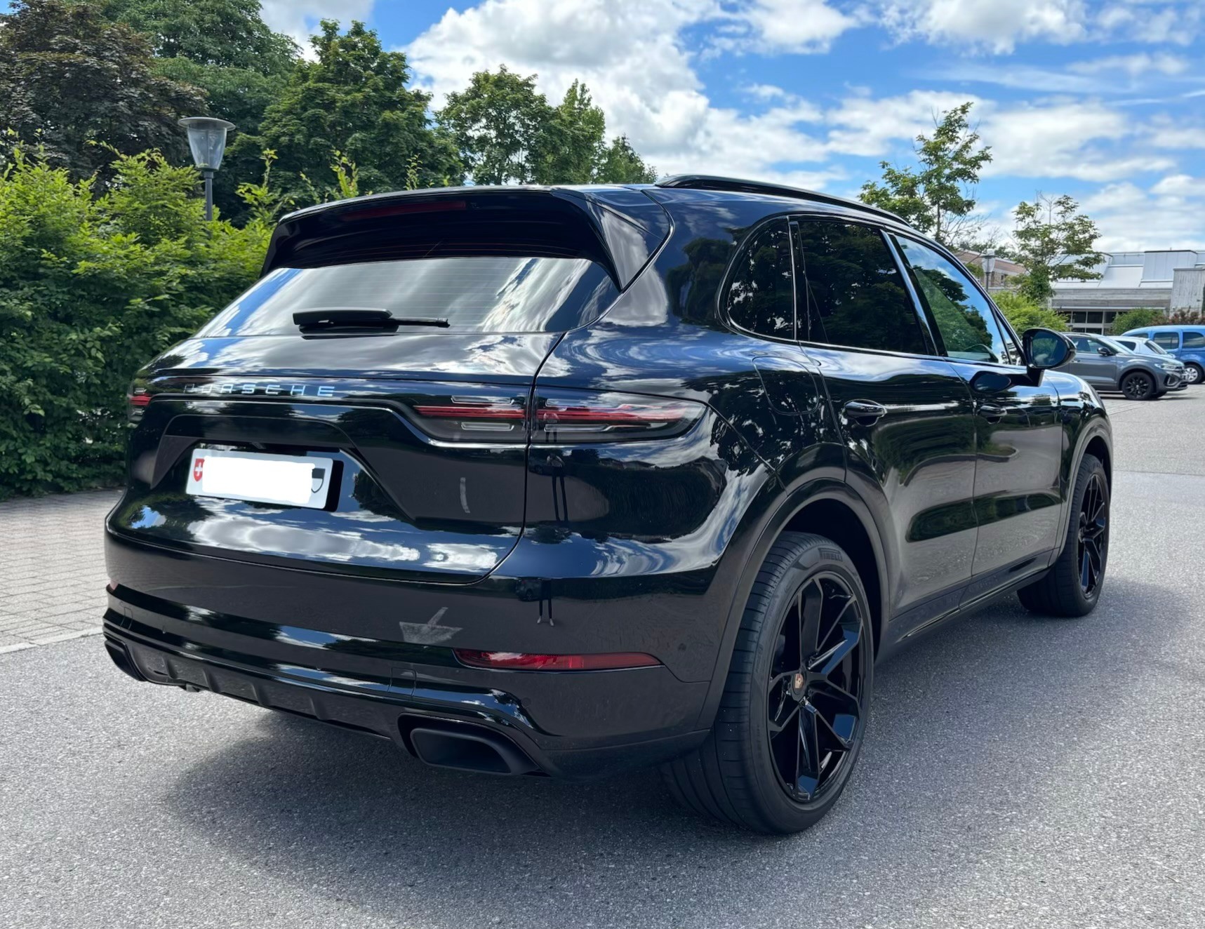 PORSCHE Cayenne 3.0 V6-image-1