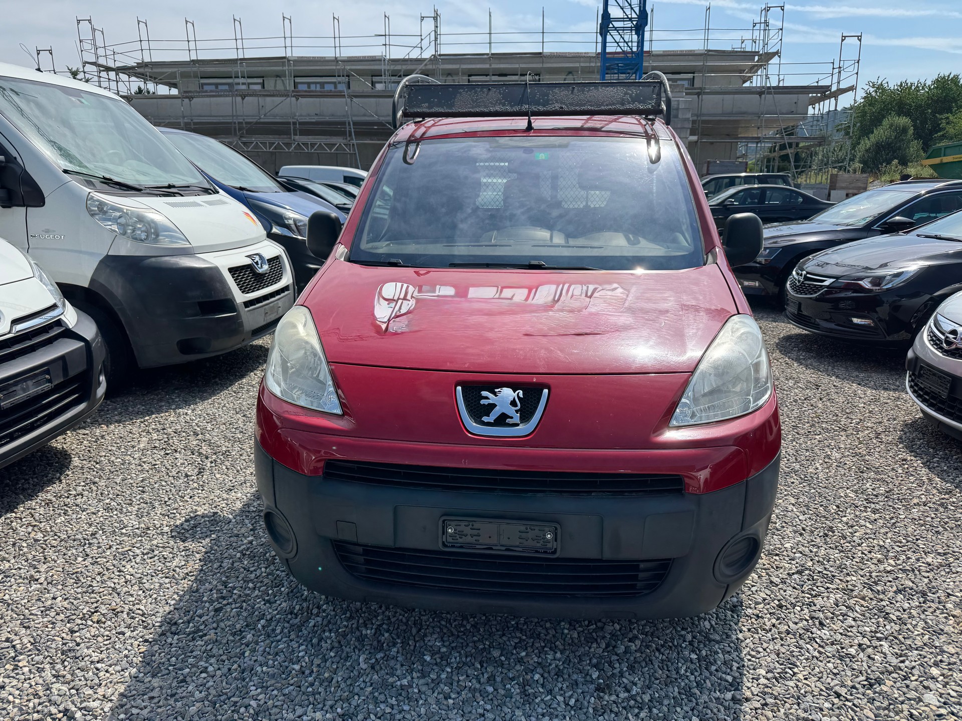 PEUGEOT Partner 1.6i Urban Pack-image-1