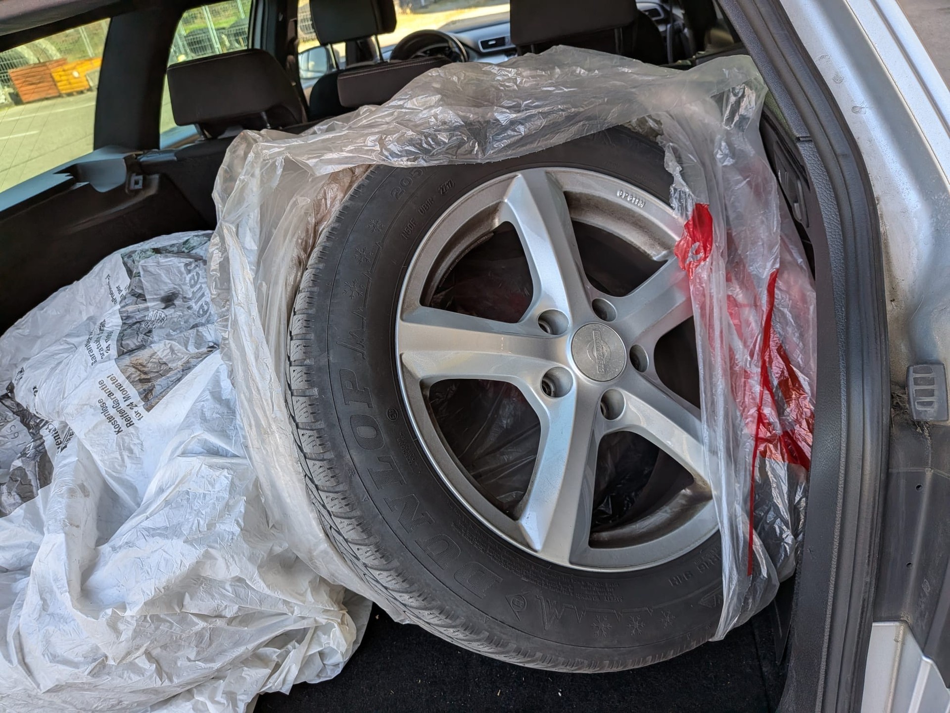 VW Passat Variant 2.0 TSI R-Line DSG-image-8