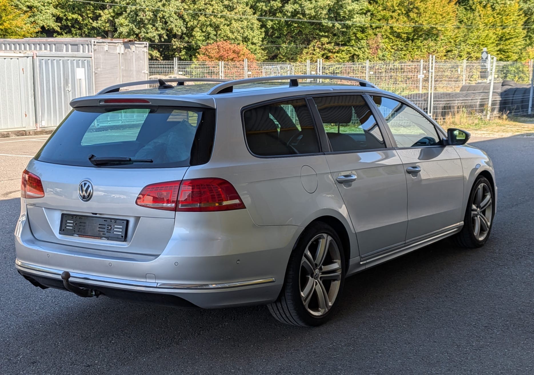 VW Passat Variant 2.0 TSI R-Line DSG-image-4