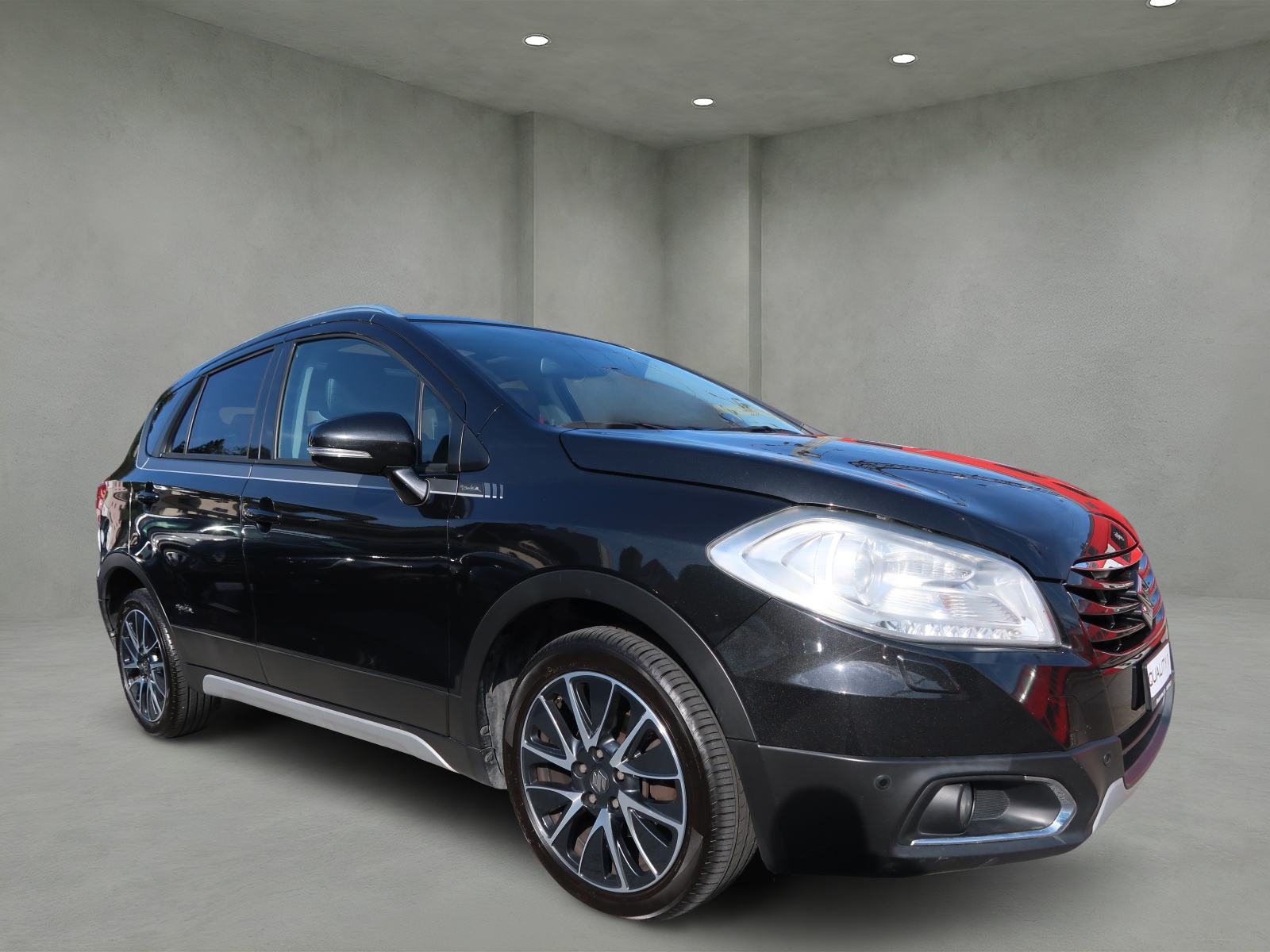 SUZUKI SX4 S-Cross 1.6 TD PizSulai 4WD TCSS-image-2