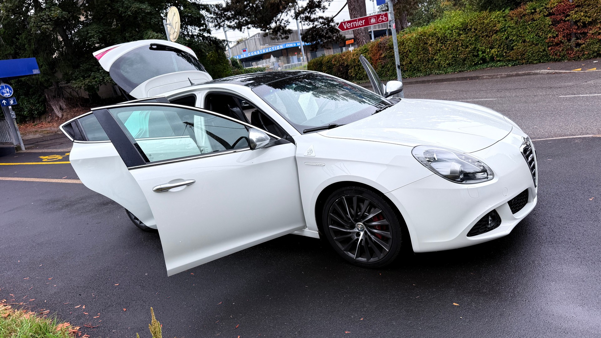 ALFA ROMEO Giulietta 1750 TBi Quadrifoglio Verde-image-13