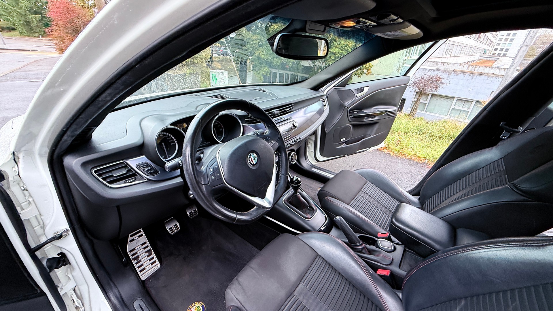 ALFA ROMEO Giulietta 1750 TBi Quadrifoglio Verde-image-10