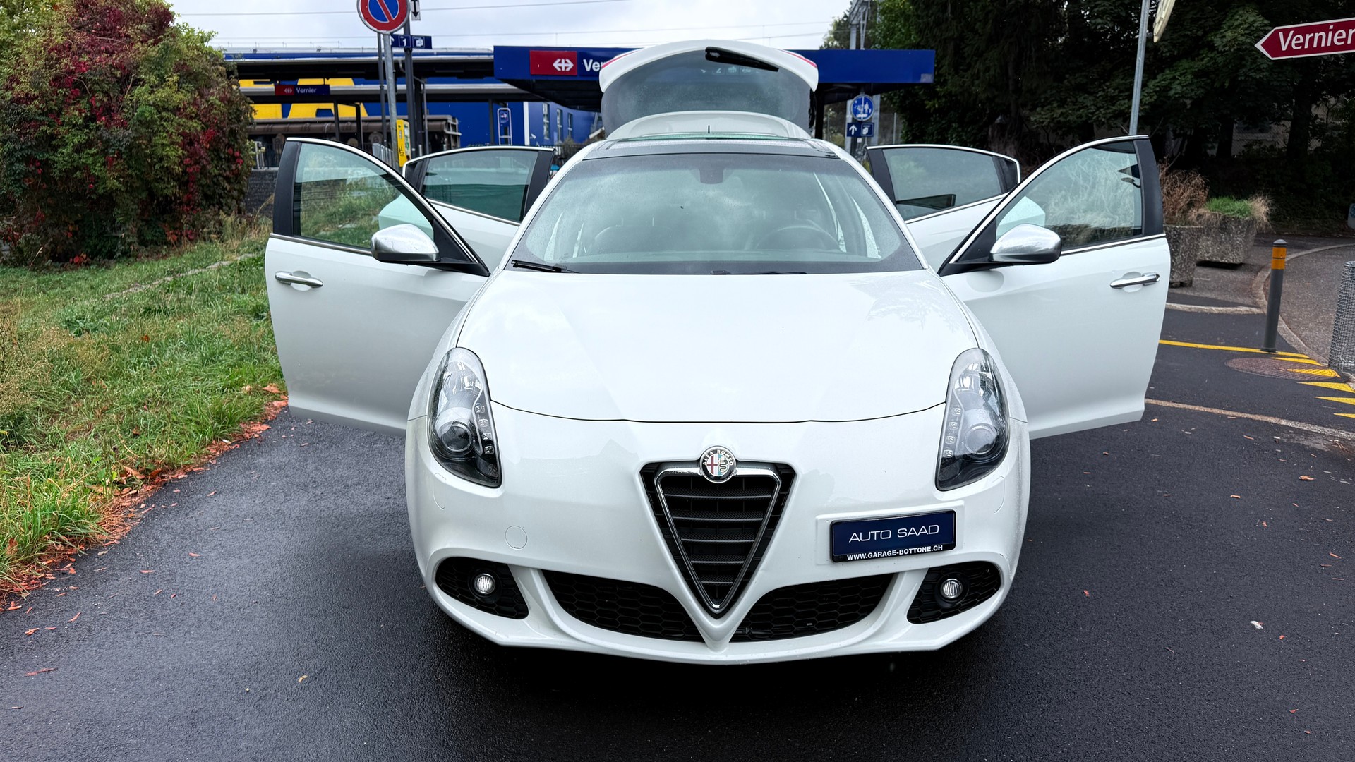 ALFA ROMEO Giulietta 1750 TBi Quadrifoglio Verde-image-12