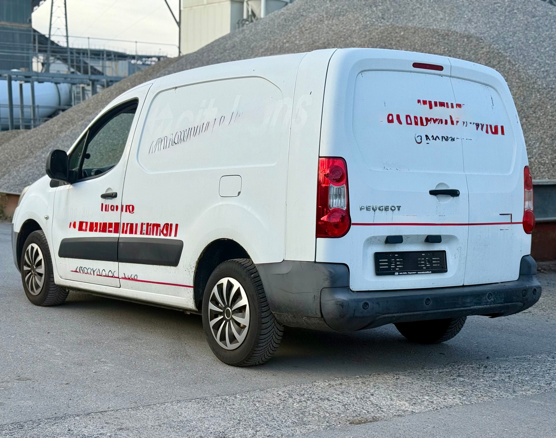 PEUGEOT Partner 1.6 e-HDI Urban KLIMA-image-3