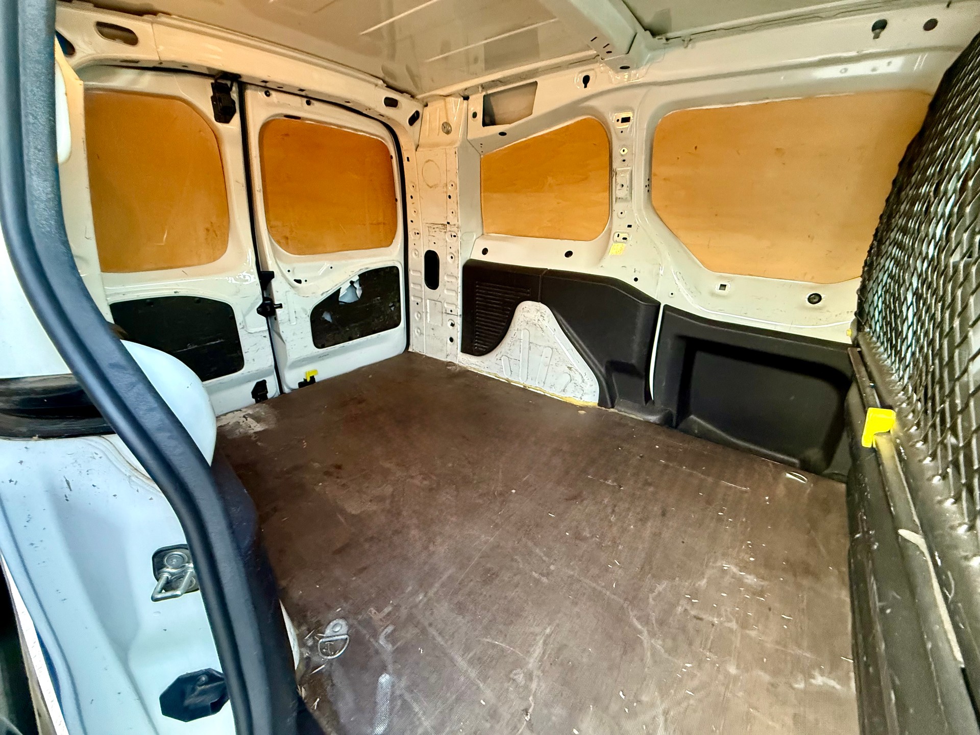 PEUGEOT Partner 1.6 e-HDI Urban KLIMA-image-13