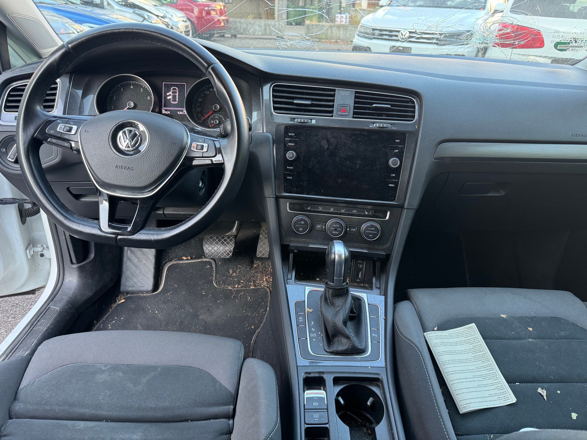 VW Golf 1.5 TSI EVO R-Line DSG-image-17
