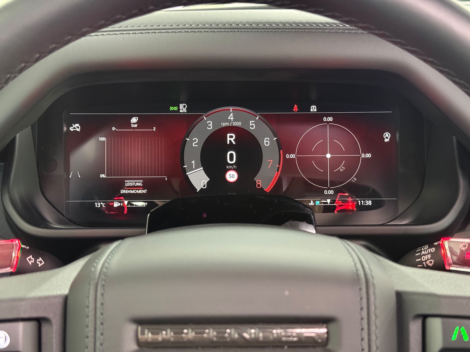 LAND ROVER Defender 110 635 V8 4.4 Octa Black AT8-image-16