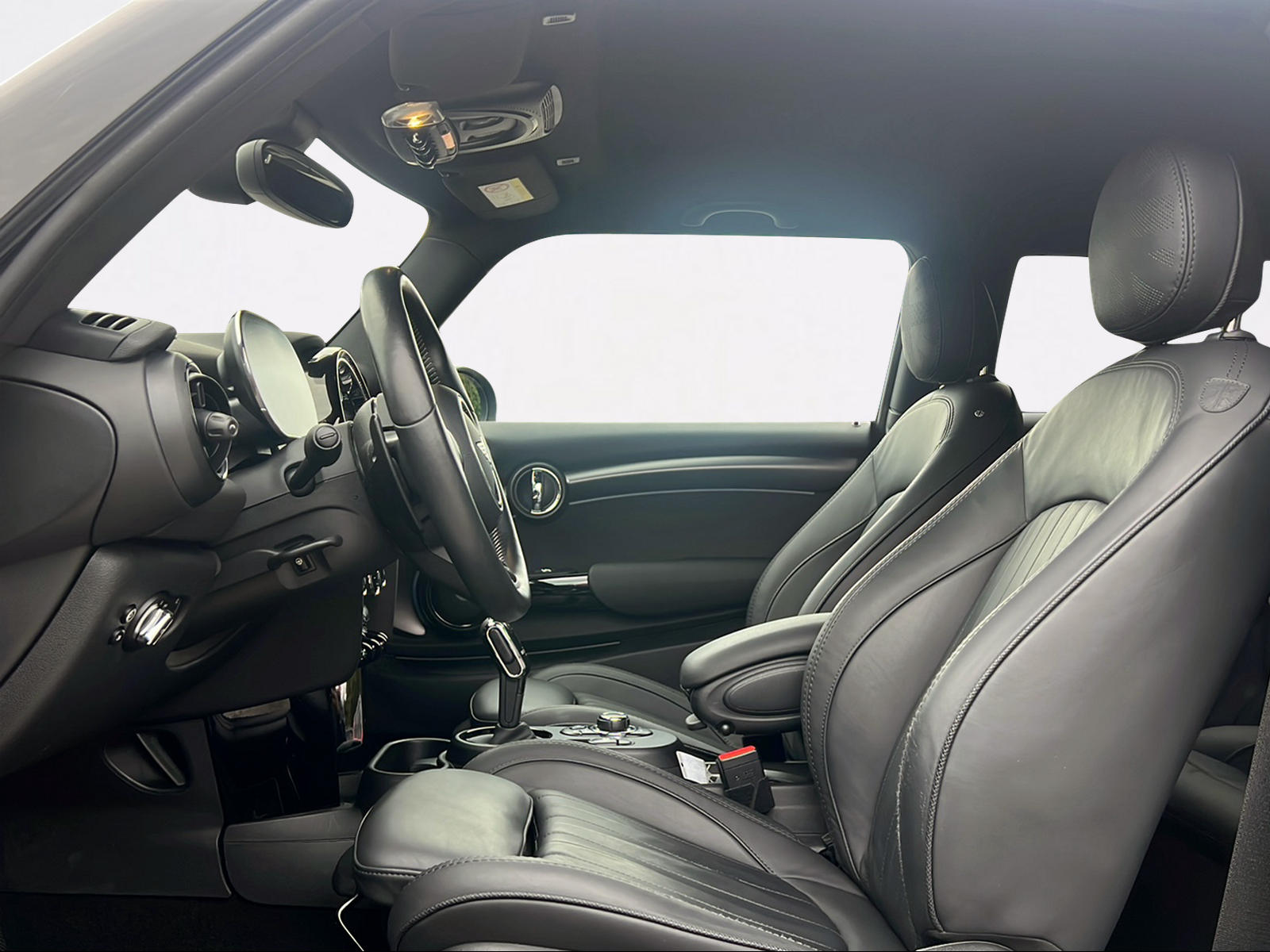 MINI Cooper S Trafalgar Edition Steptronic DKG-image-7