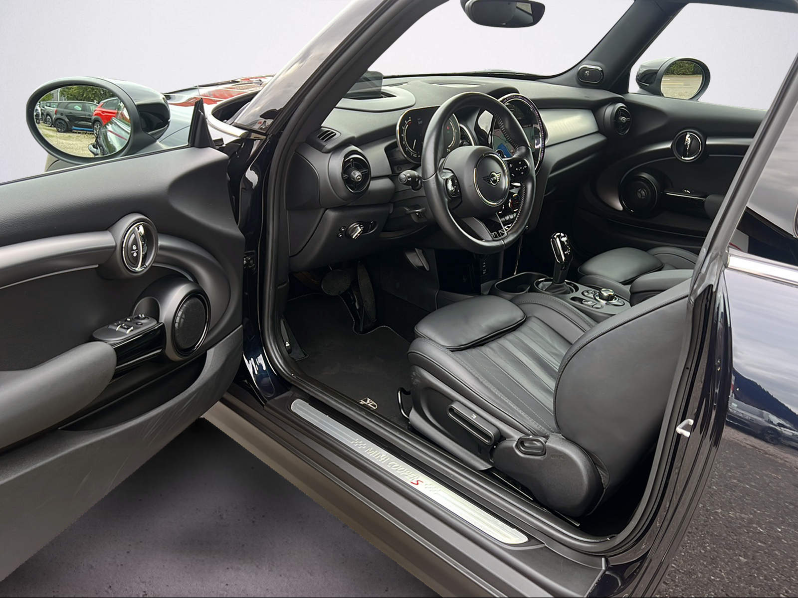 MINI Cooper S Trafalgar Edition Steptronic DKG-image-9