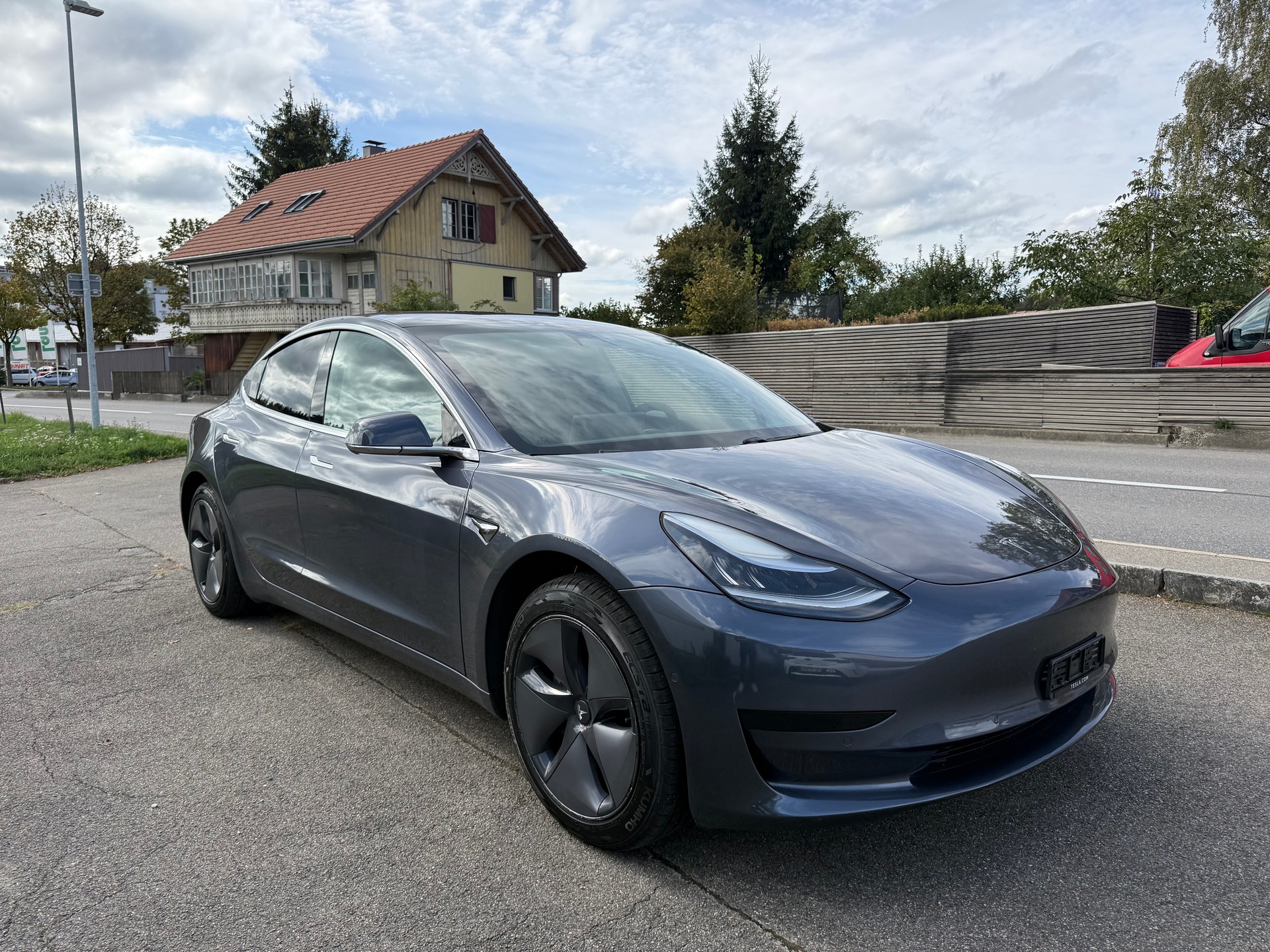 TESLA Standart Range Plus-image-0