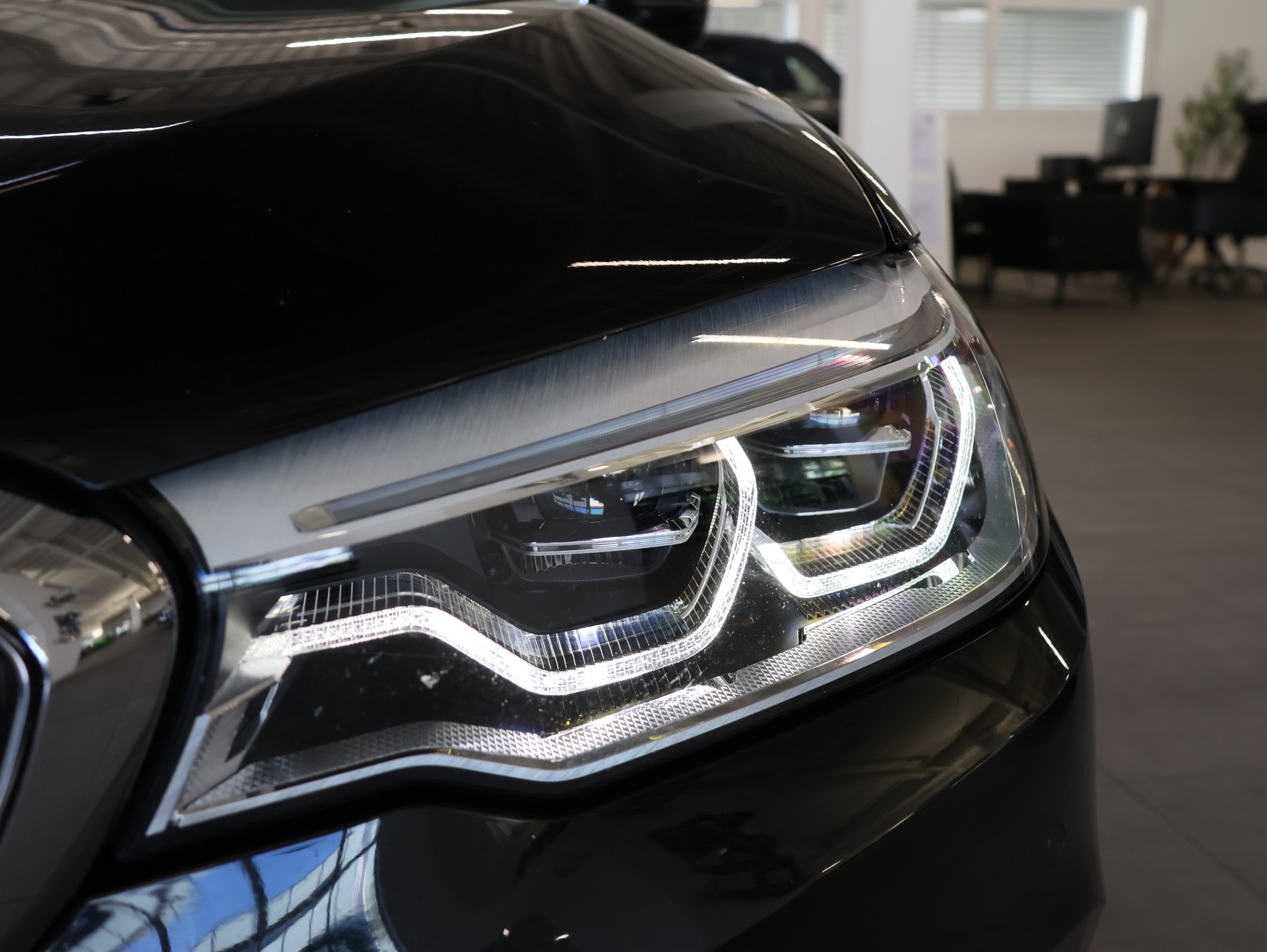 BMW 520d xDrive Sport Line Steptronic *BLACK-SAPPHIRE*-image-7