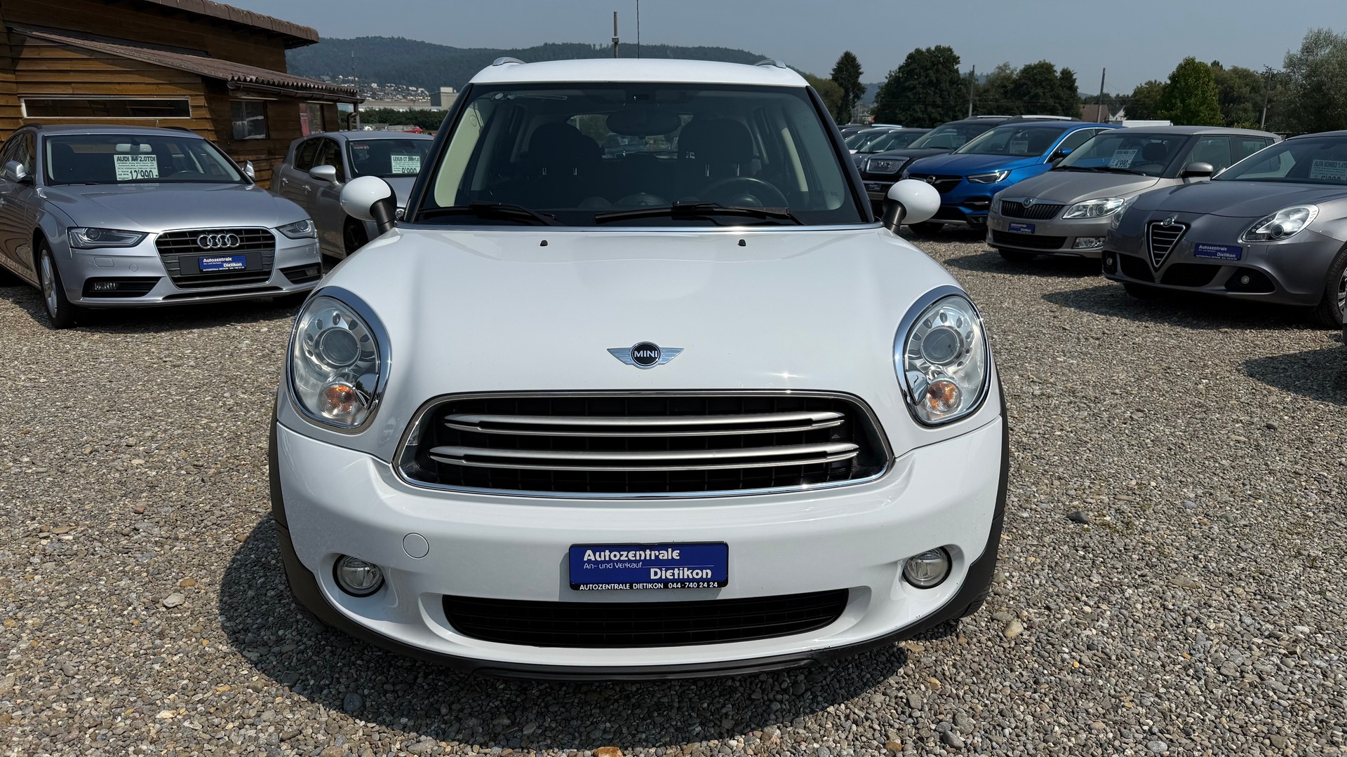 MINI Countryman Cooper ALL4-image-13