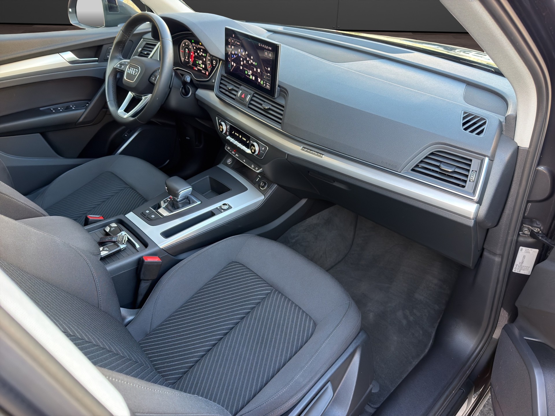 AUDI Q5 40 TDI quattro S-tronic 204ps MFK/Garantie-image-17