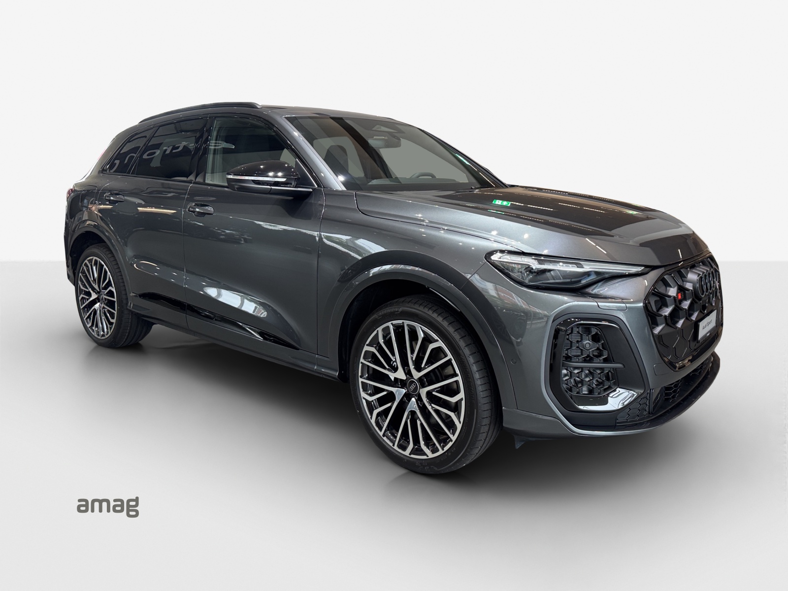 AUDI SQ5 TFSI quattro S-tronic-image-5