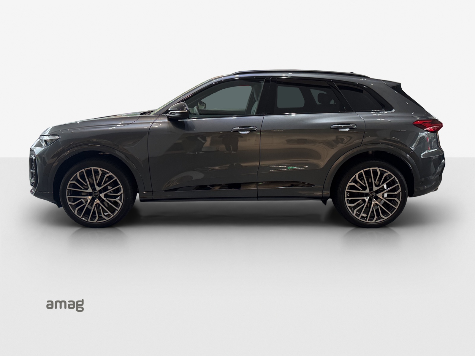 AUDI SQ5 TFSI quattro S-tronic-image-1