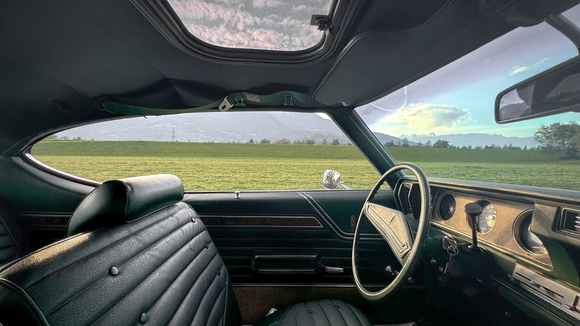 OLDSMOBILE CUTLASS Cutlass S 350-image-6
