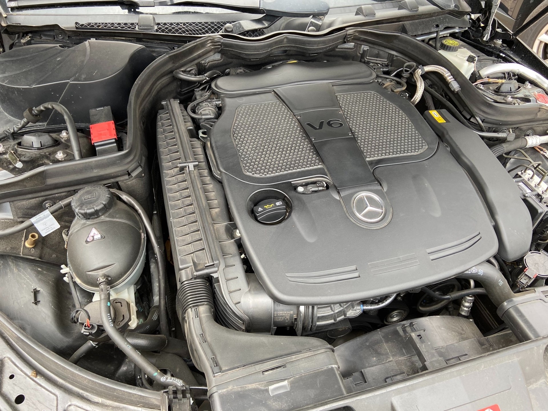 MERCEDES-BENZ E 350 CGI BlueEfficiency 7G-Tronic-image-13