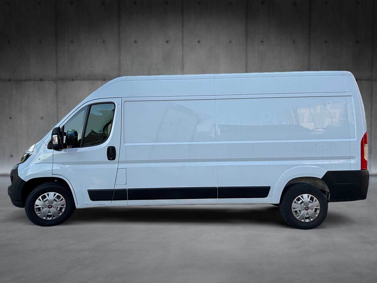FIAT E-Ducato 35 47kWh L3H2-image-1
