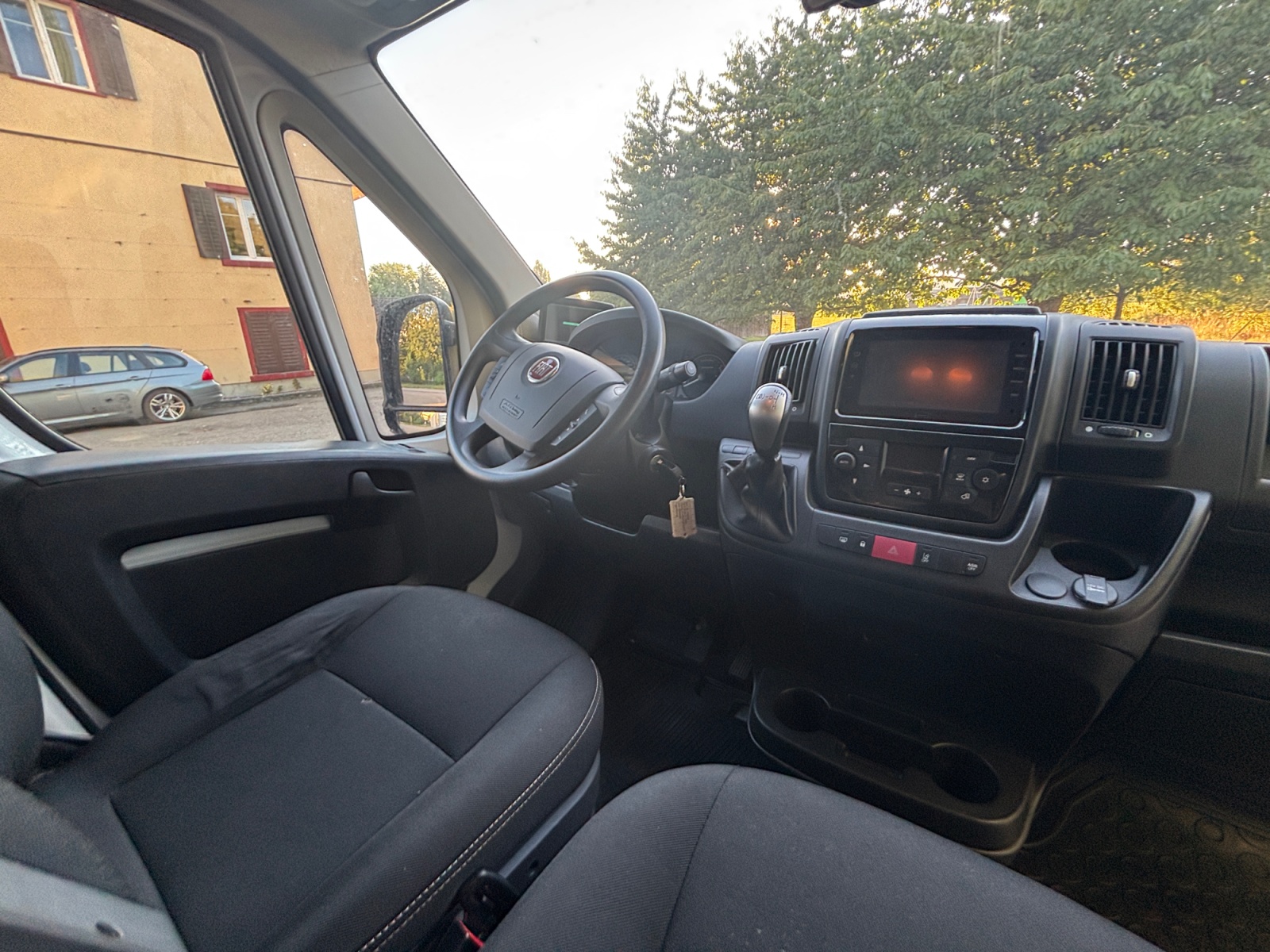 FIAT E-Ducato 35 47kWh L3H2-image-11