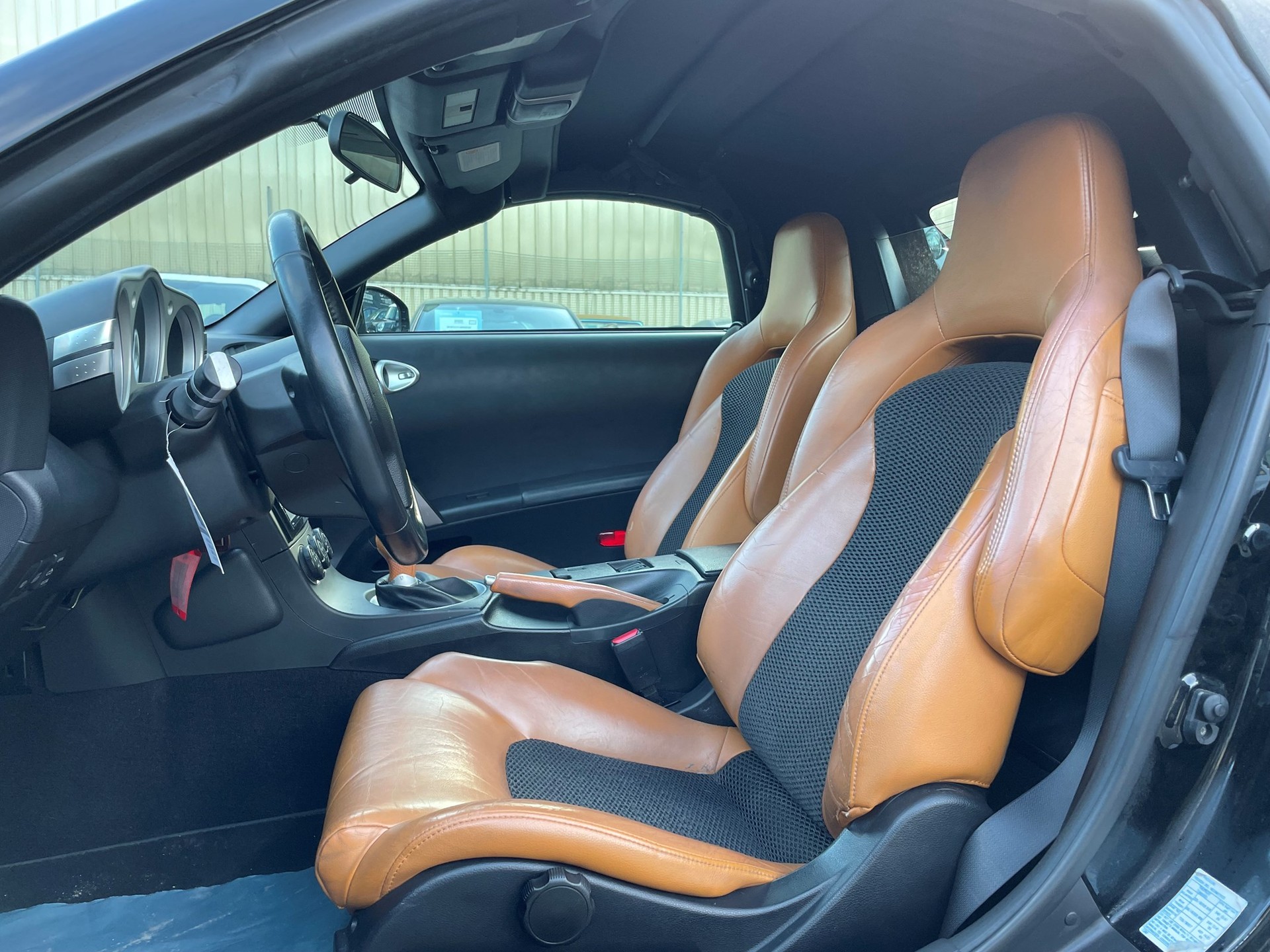 NISSAN 350 Z Roadster-image-8