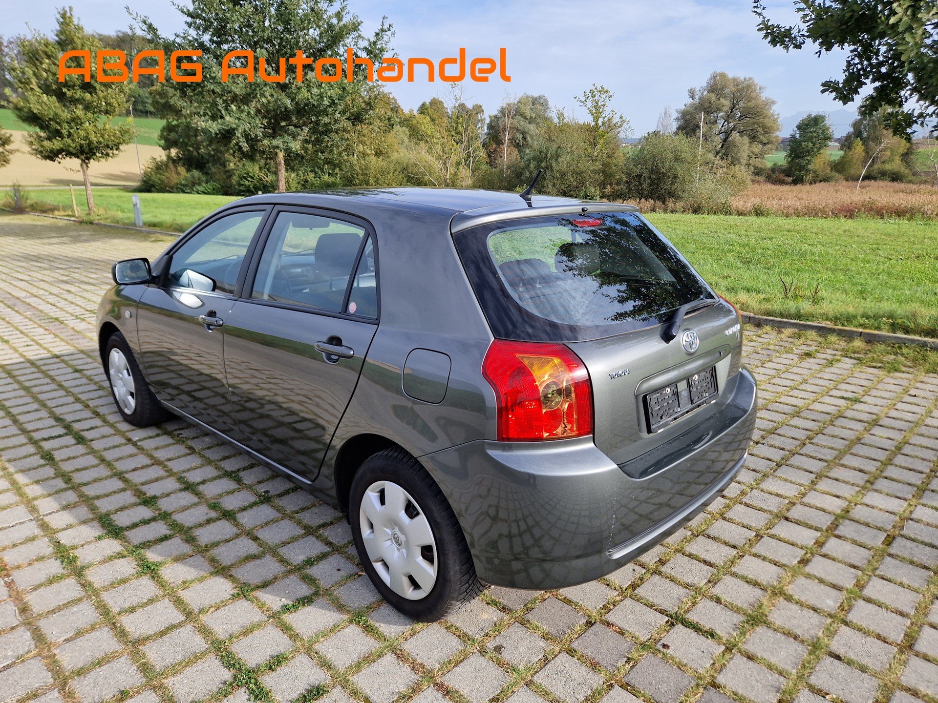 TOYOTA Corolla 1.4 Linea Terra-image-6