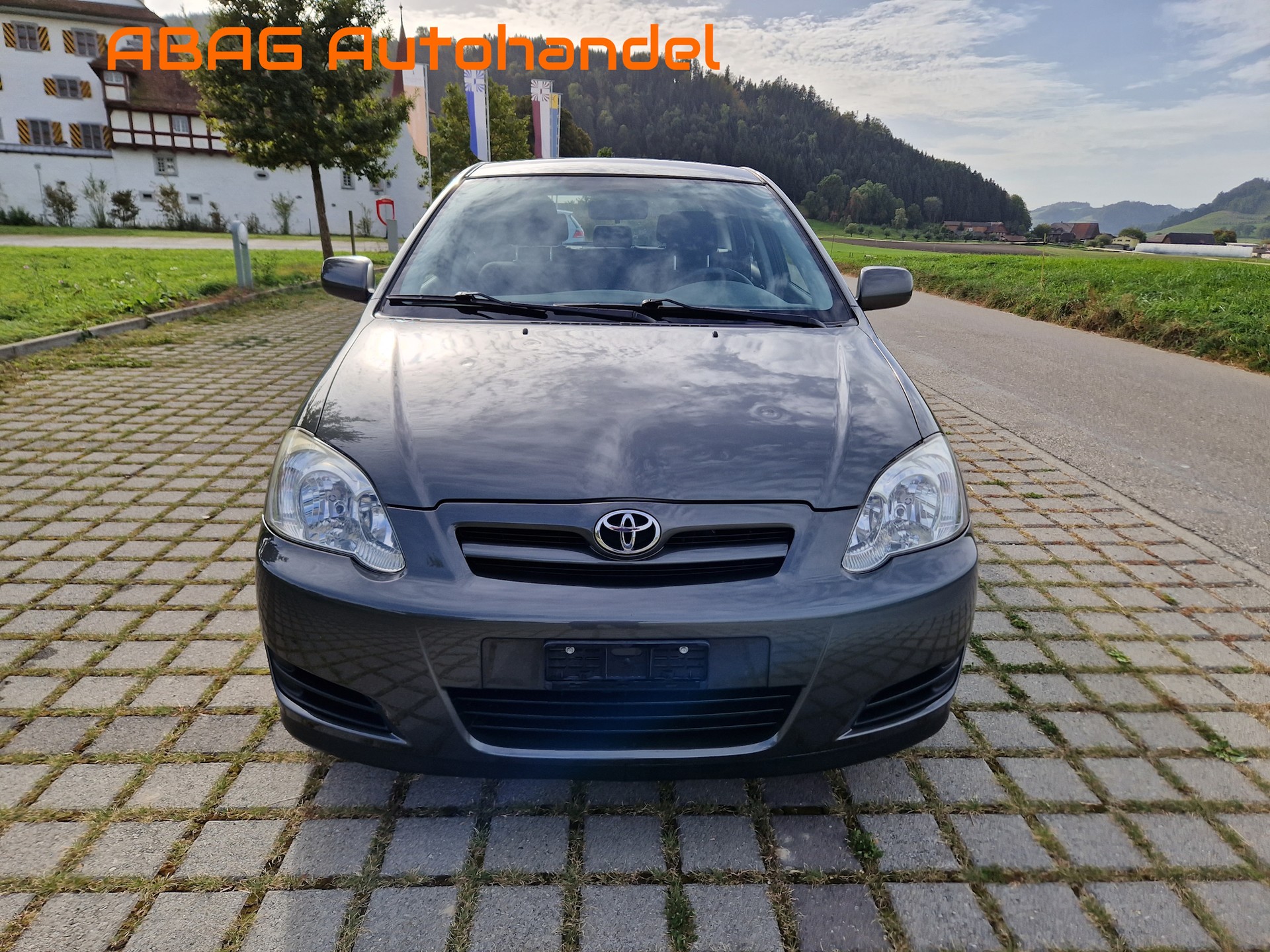 TOYOTA Corolla 1.4 Linea Terra-image-1