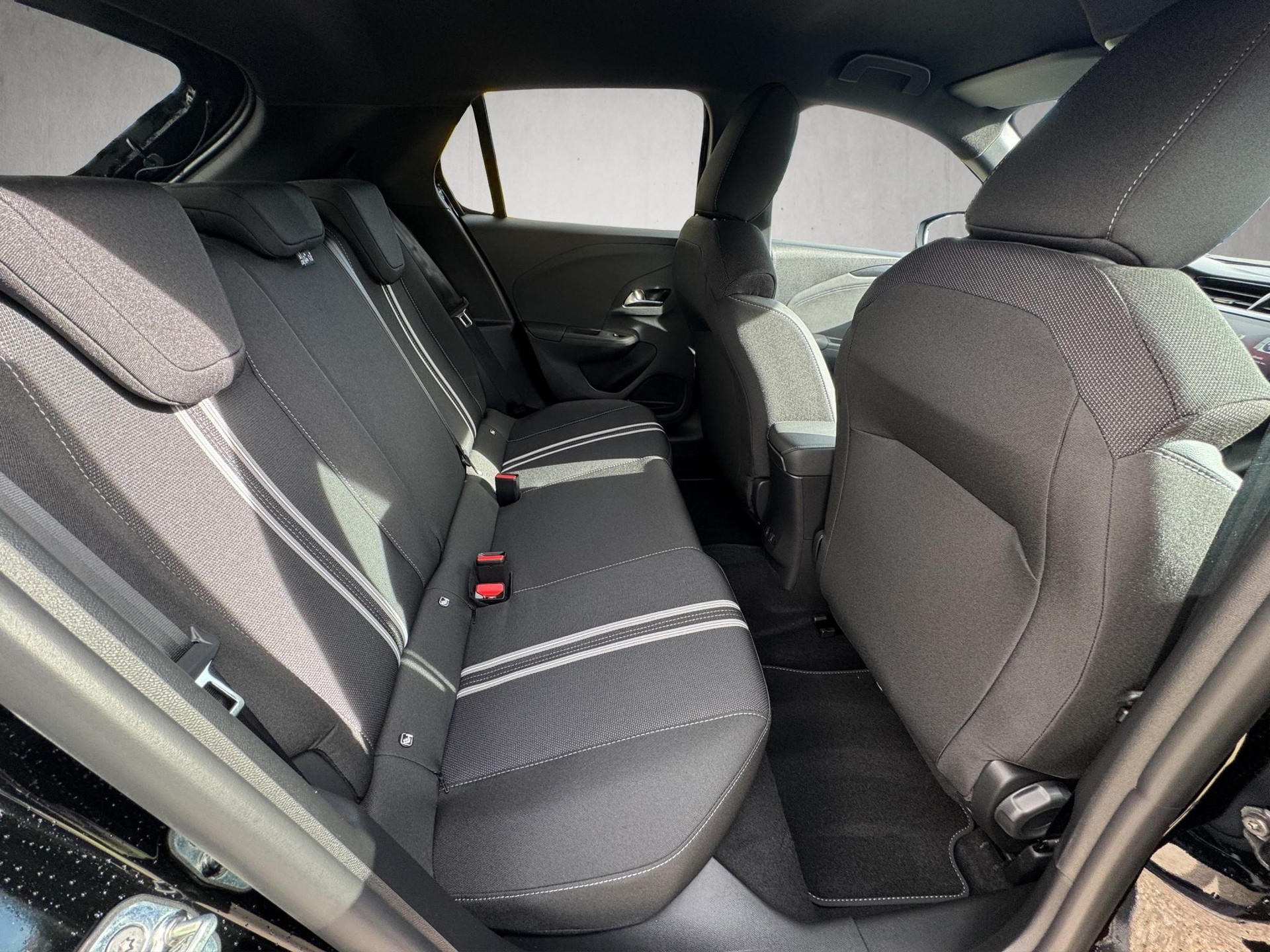 OPEL Corsa-e 156 GS-image-11