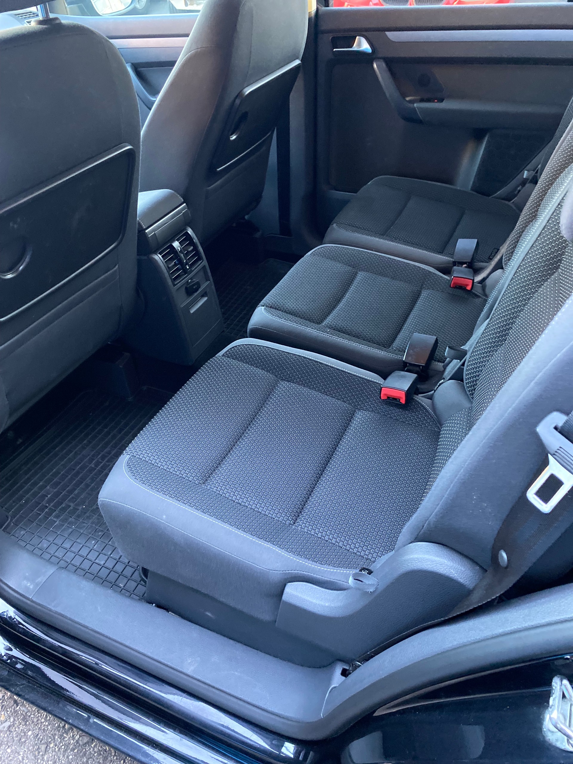 VW Touran 1.6 TDI BlueMotion Technology Highline-image-5