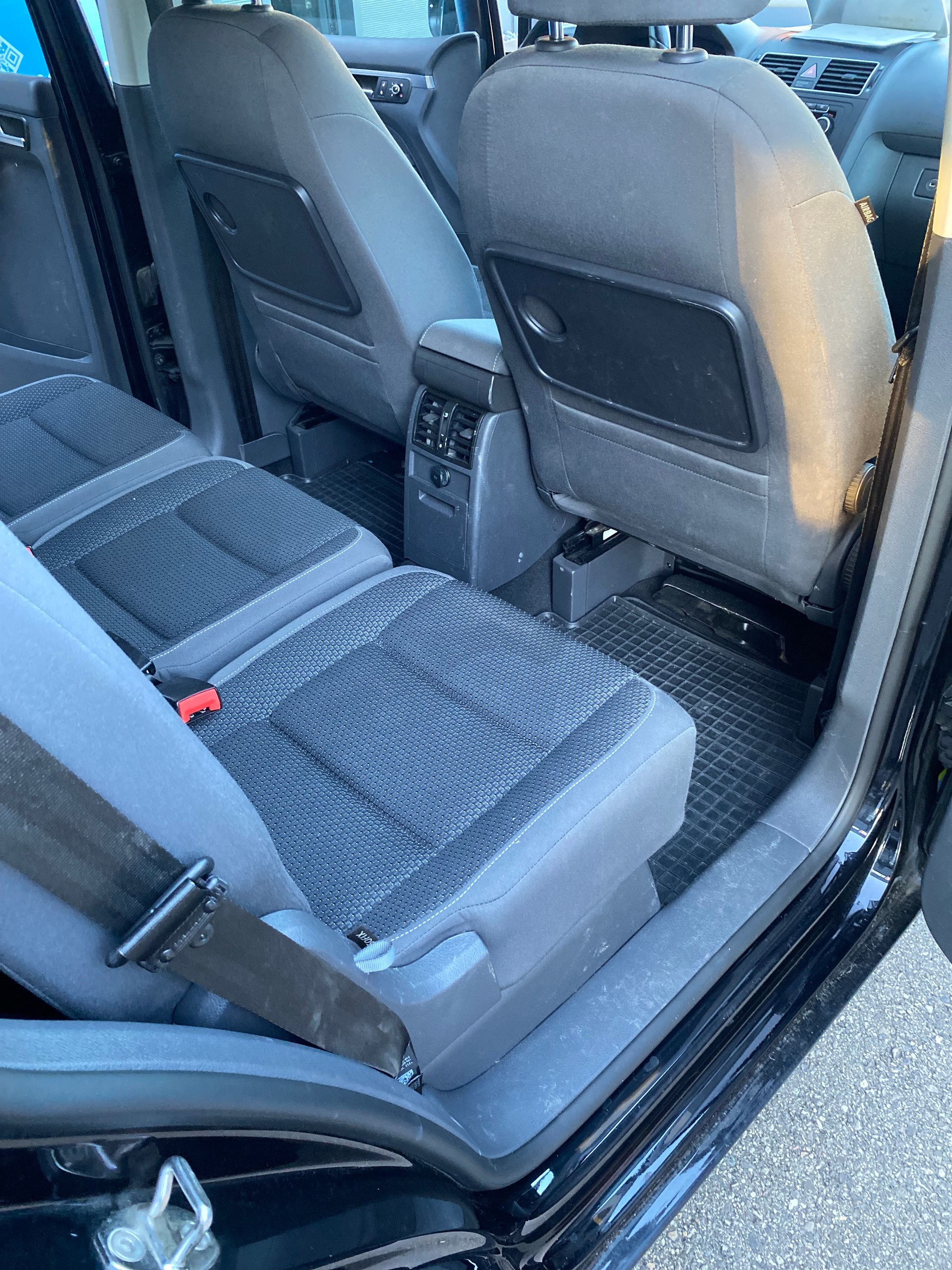 VW Touran 1.6 TDI BlueMotion Technology Highline-image-6