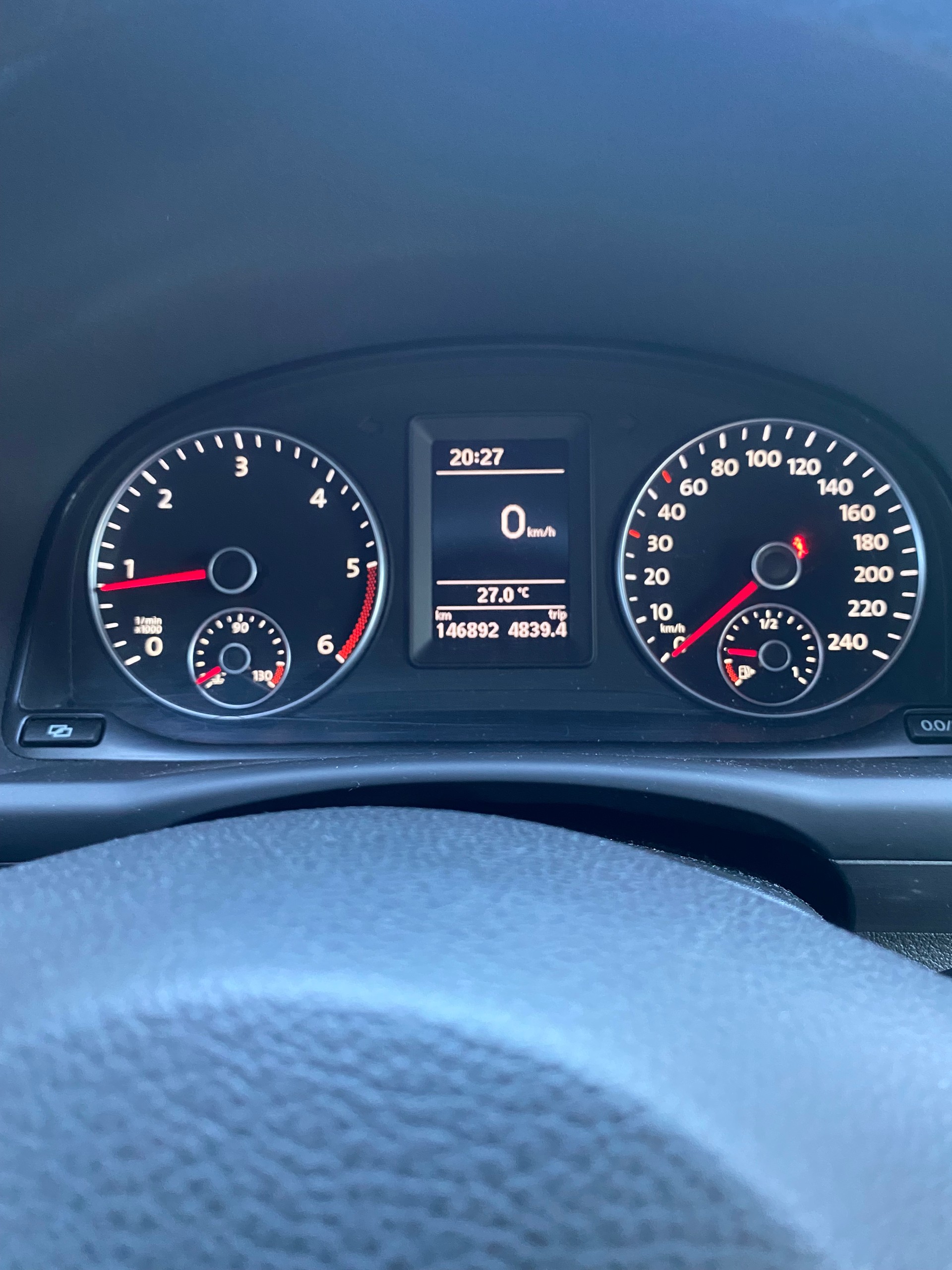 VW Touran 1.6 TDI BlueMotion Technology Highline-image-2