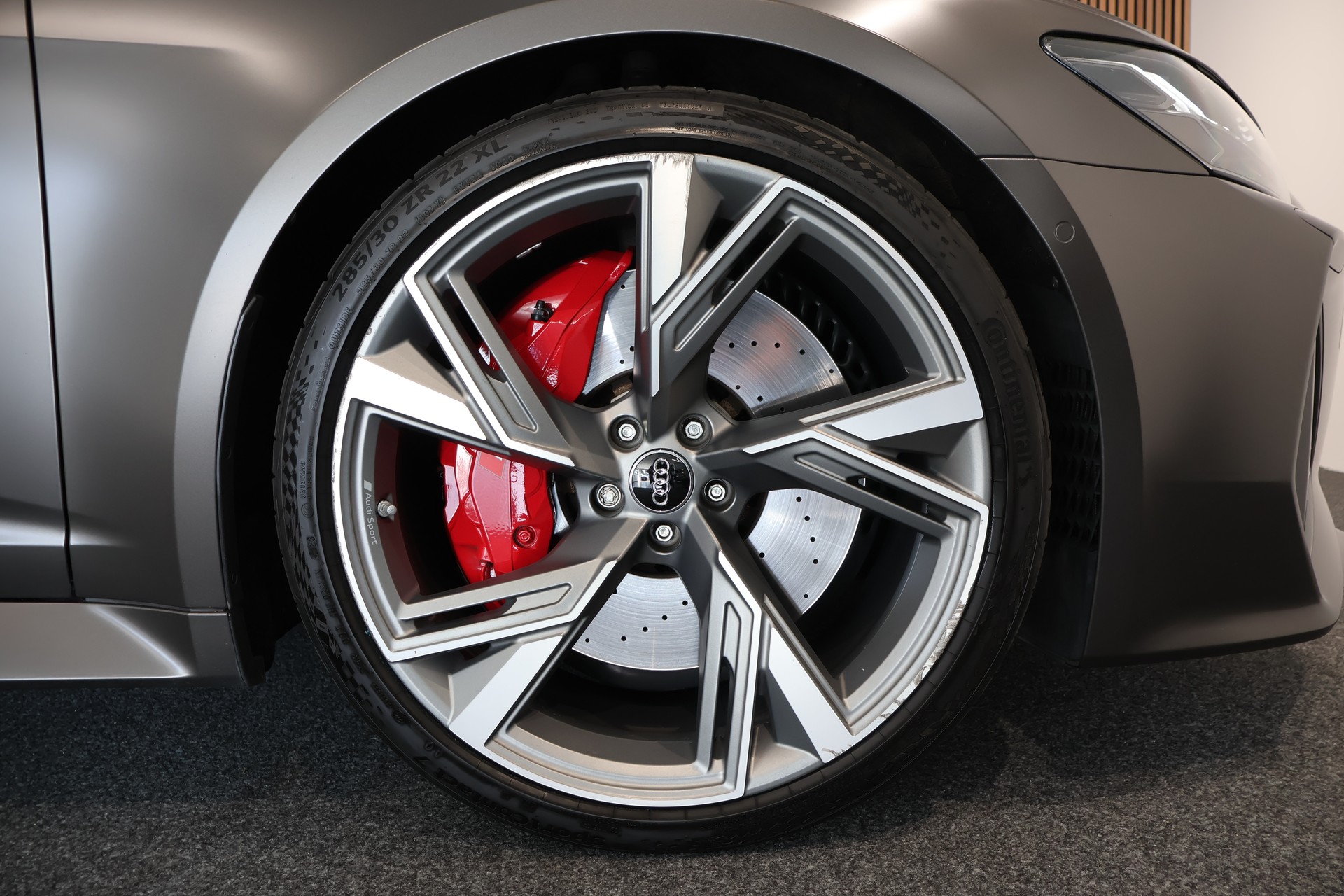 AUDI RS6 Avant 4.0 TFSI V8 quattro-image-29